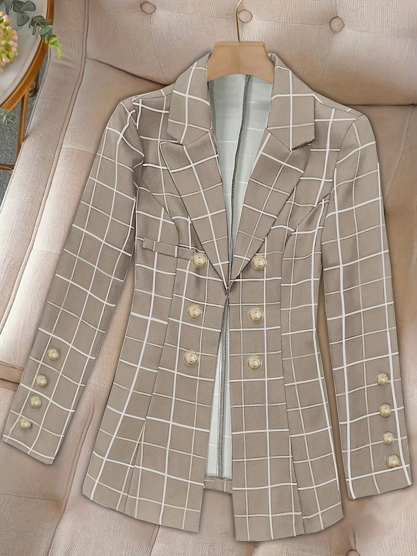 Elegant Women'S Plaid Double-Breasted Blazer - Chic Long Sleeve, Polyester, Button-Up Collar, Regular Fit for Spring/Fall, Ladies Blazer