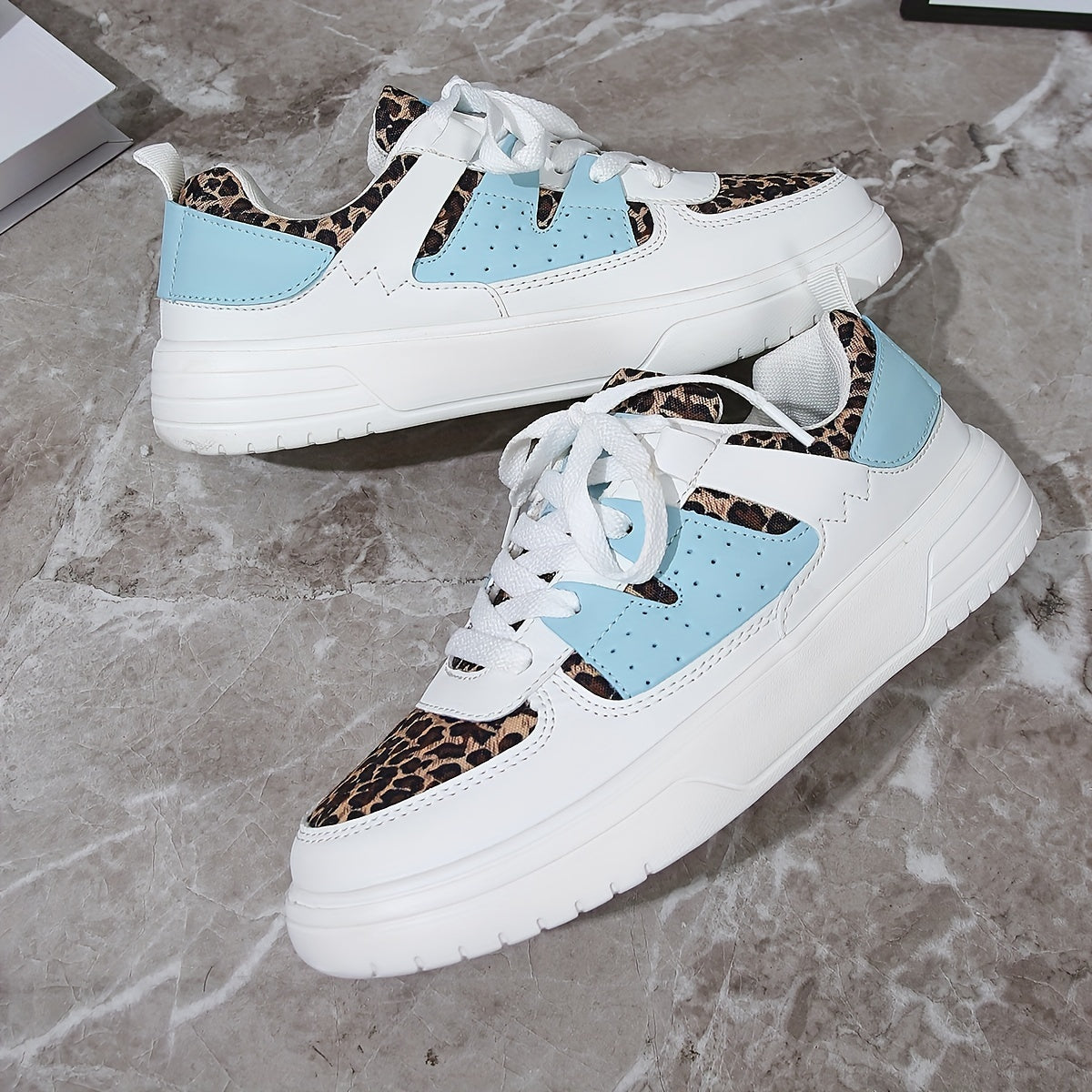 [Casual Elegance] Women's Fashionable Leopard Print and Light Blue Sneakers - Breathable, Comfortable Lace-Up Low Tops with White Soles, Ideal for Casual Wear, Tennis, and Outdoor Activities, Ladies Sneakers