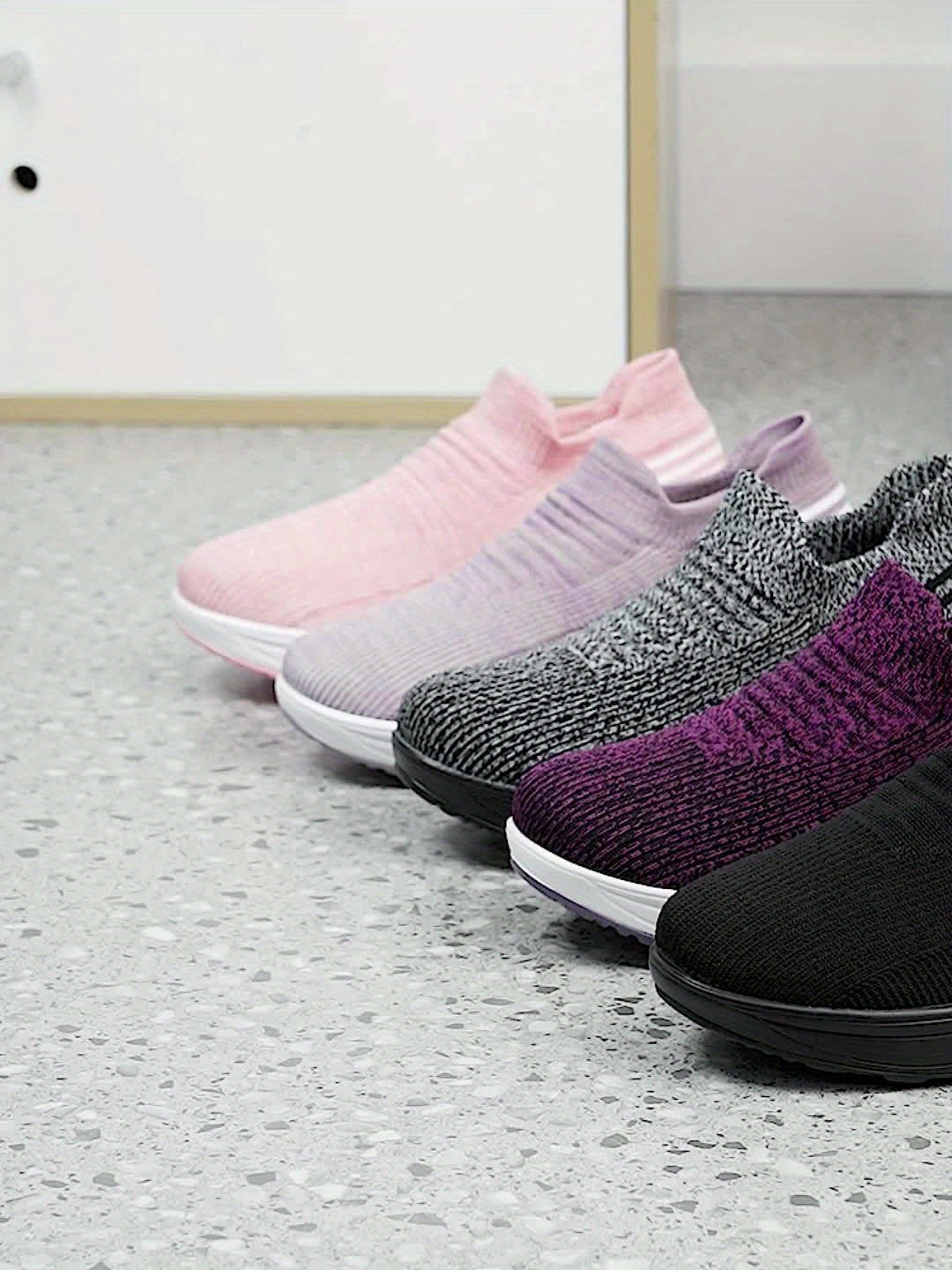 Women's 1 Pair Fashionable Causal Colorblock Round Toe Running Shoes, Sporty Lightweight Breathable Lace Up Running Shoes, Simple Design Running Shoes For Daily Wear