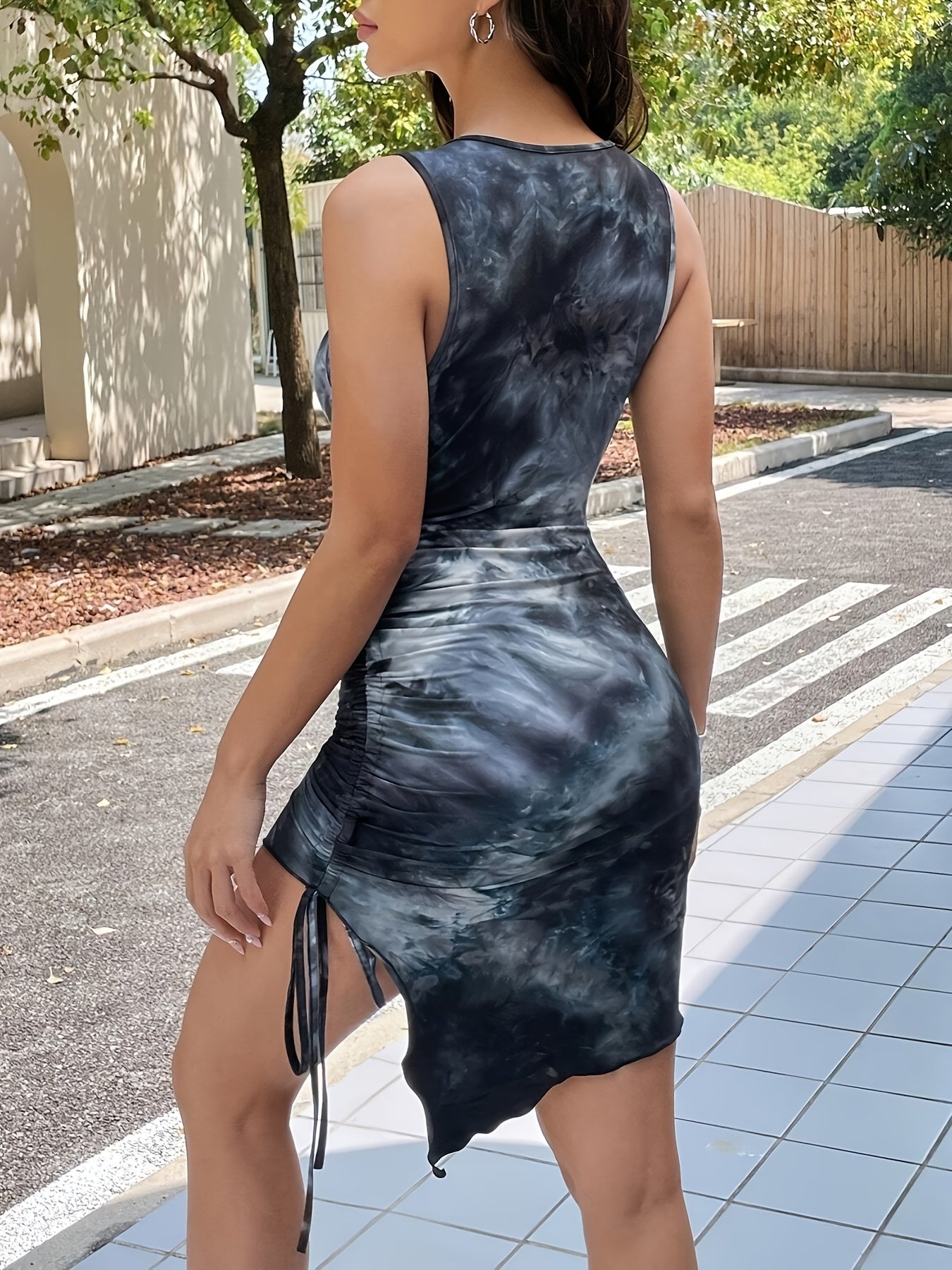 Women'S Tie-Dye Knit Mini Dress, Sleeveless Crew Neck Asymmetrical Hem, Polyester 95% Elastane 5%, Regular Fit Spring/Summer Casual Vest Dress