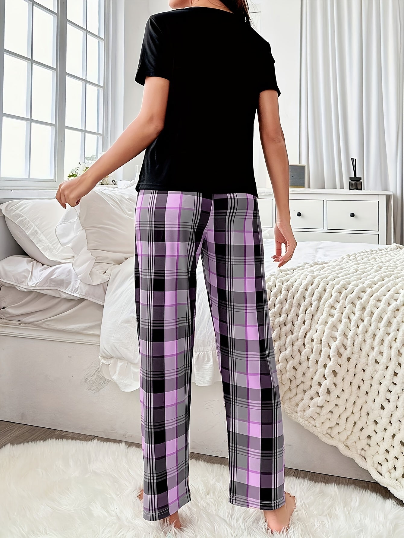 Women's Plaid Heart & Slogan Print Casual Pajama Set, Short Sleeve Round Neck Top & Pants, Comfortable Relaxed Fit