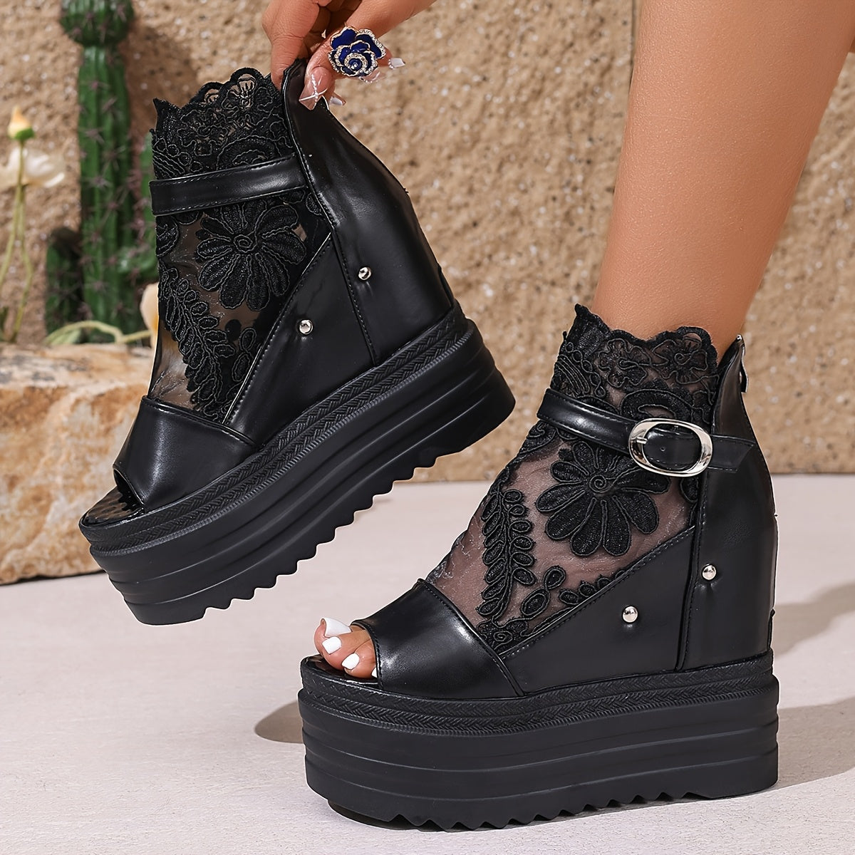 Chic Summer 2024 Women's Platform Wedge Sandals with Peep Toe Design - Breathable Mesh, Lace-Up Back Zipper, Faux Cover & Fabric Upper, Comfortable Thick Sole Heels for Outdoor Wear