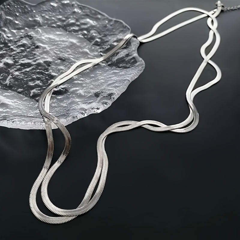 1pc Elegant Multi-Layer Flat Snake Bone Chain Necklace - Golden-Toned Alloy, Versatile & Stylish Clavicle Accessory for Casual Attire or Gifting, Perfect for All Seasons, Snake Jewelry