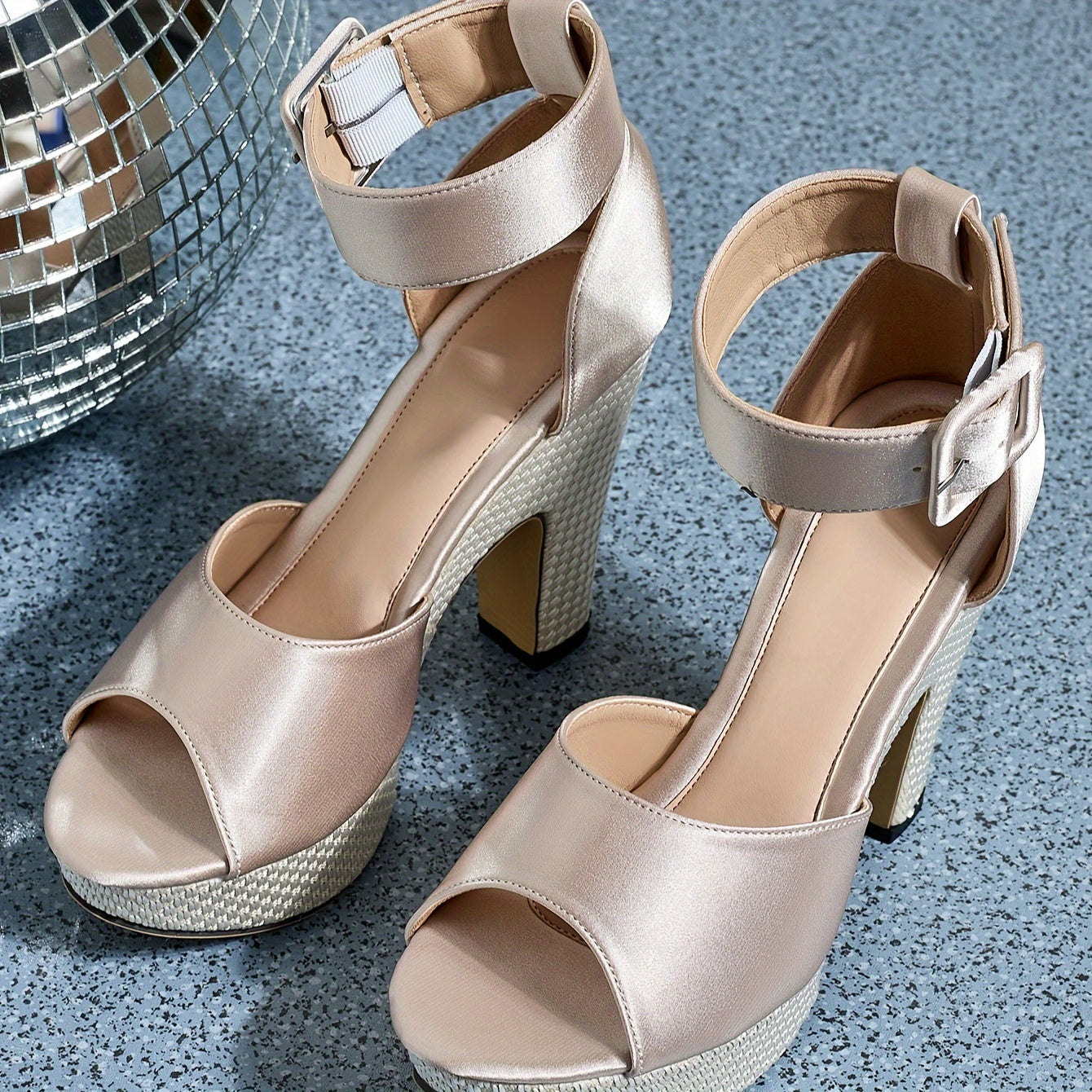 Women's fish mouth thick high heels platform. Beautiful satin European version of versatile travel, fashionable high thick heels for shopping