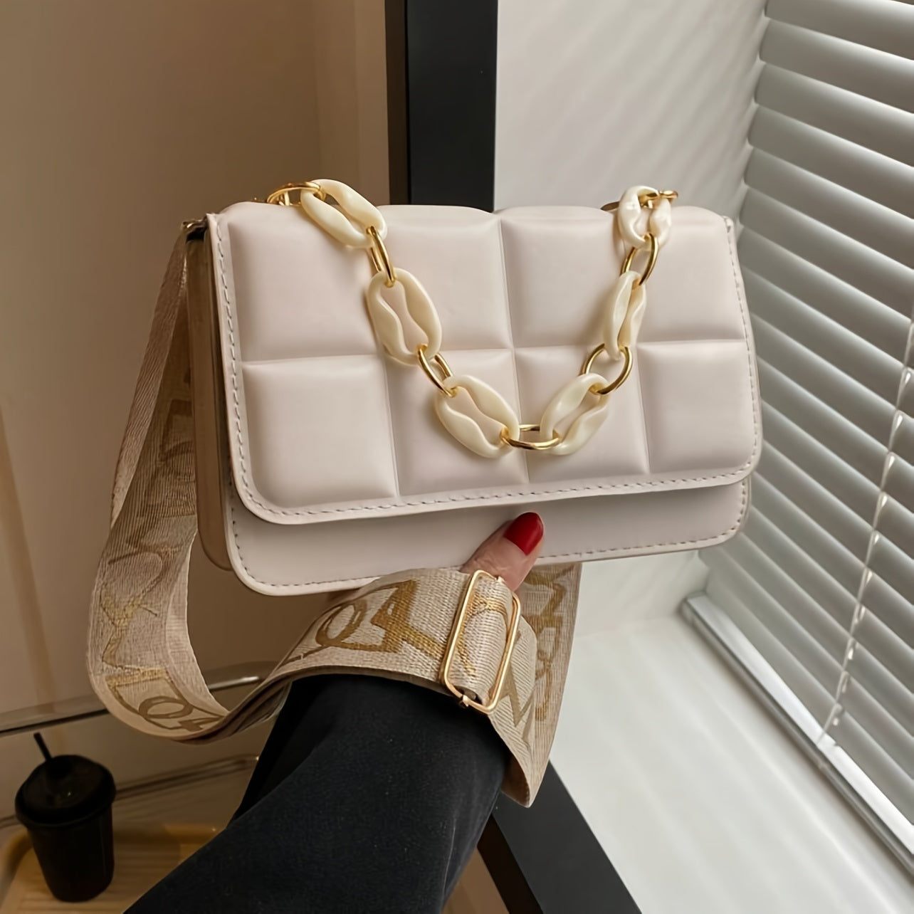 Black Synthetic Leather Mini Plaid Crossbody Bag with Adjustable Strap & Golden-Tone Chain Detail - Stylish Women’s Handbag for Everyday Use, Mini Purse