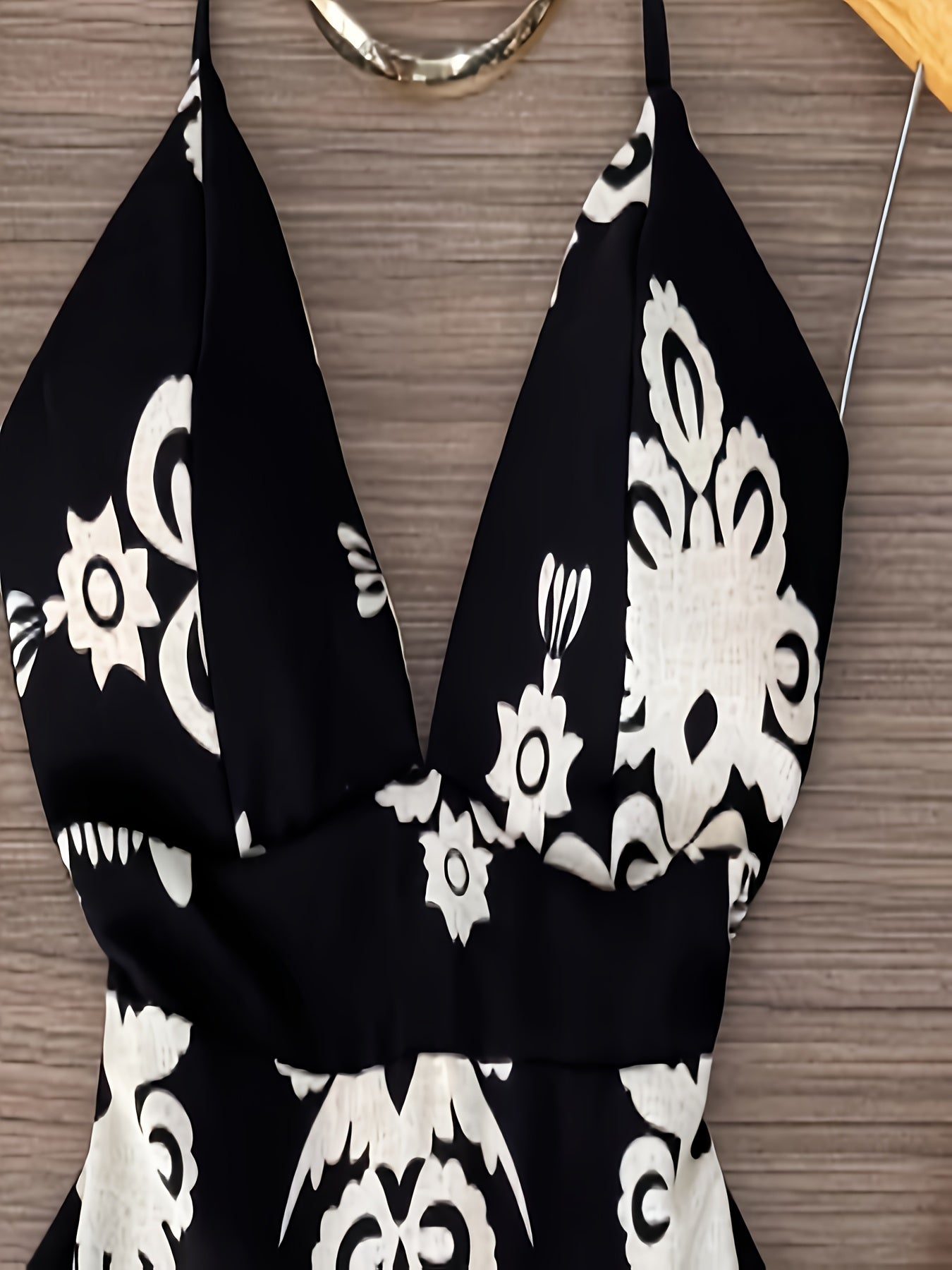 Women's Elegant Halter Neck Summer Dress - Black & White Floral Print A-Line Knee-Length with Back Bow Detail, Machine Washable for Beach, Casual & Semi-Formal Occasions, No Stretch Fabric, Beach Dress
