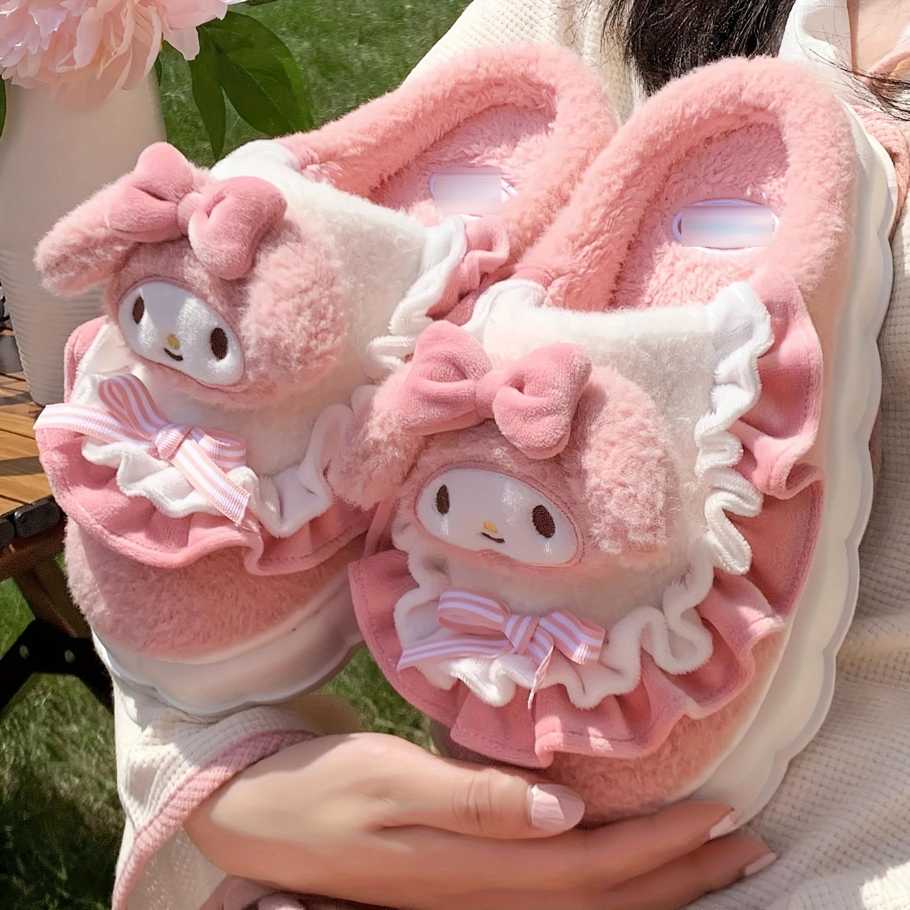 Sanrio Winter Slippers For Women Hello Kitty Cute Cartoon My Melody Cinnamoroll Kuromi Honey Style CozyFabric Slipon House Shoes Outdoor Slippers