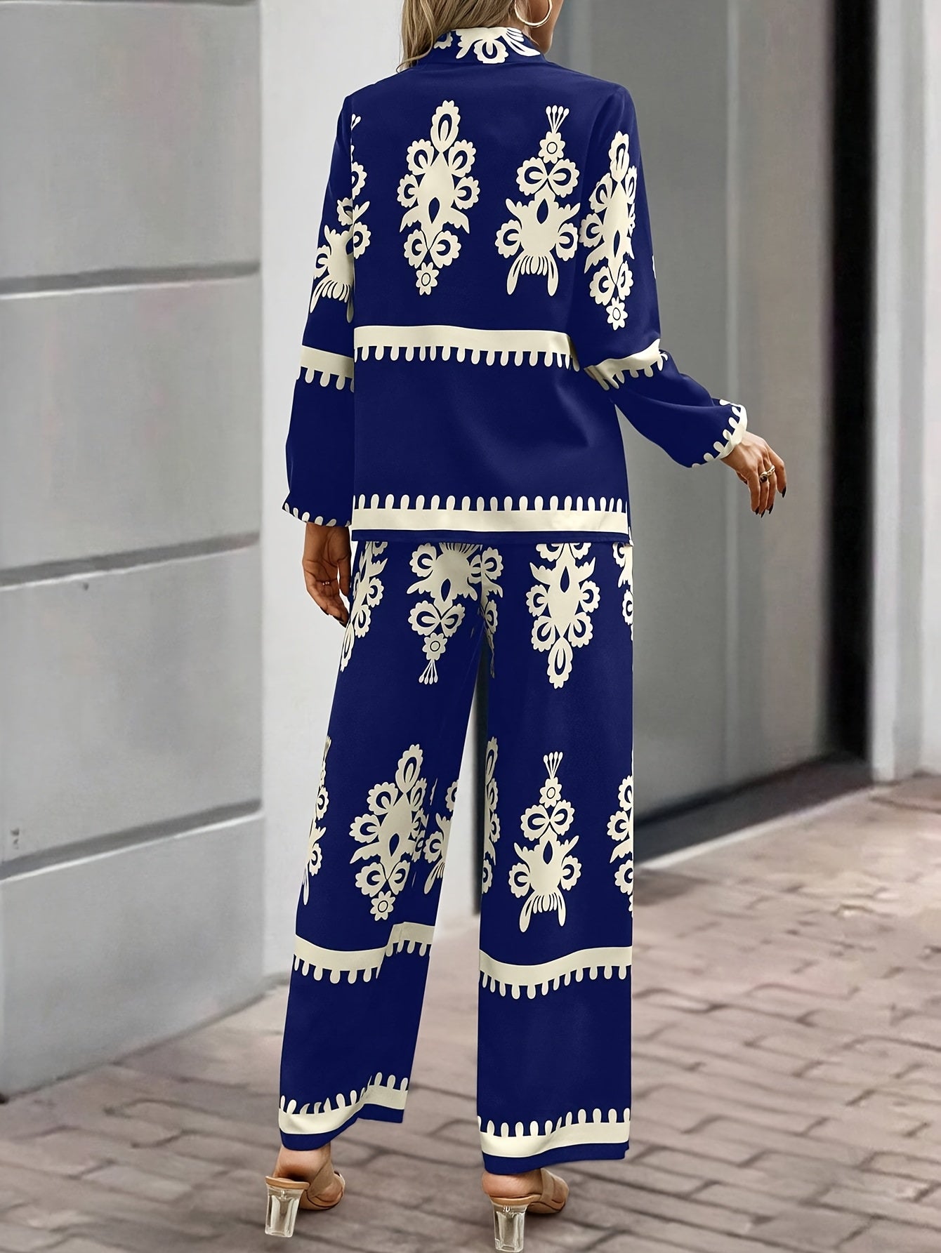 2pcs Elegant Special Set for Women with Random Print Front Button Long Sleeve Top and Pants Casual Suit