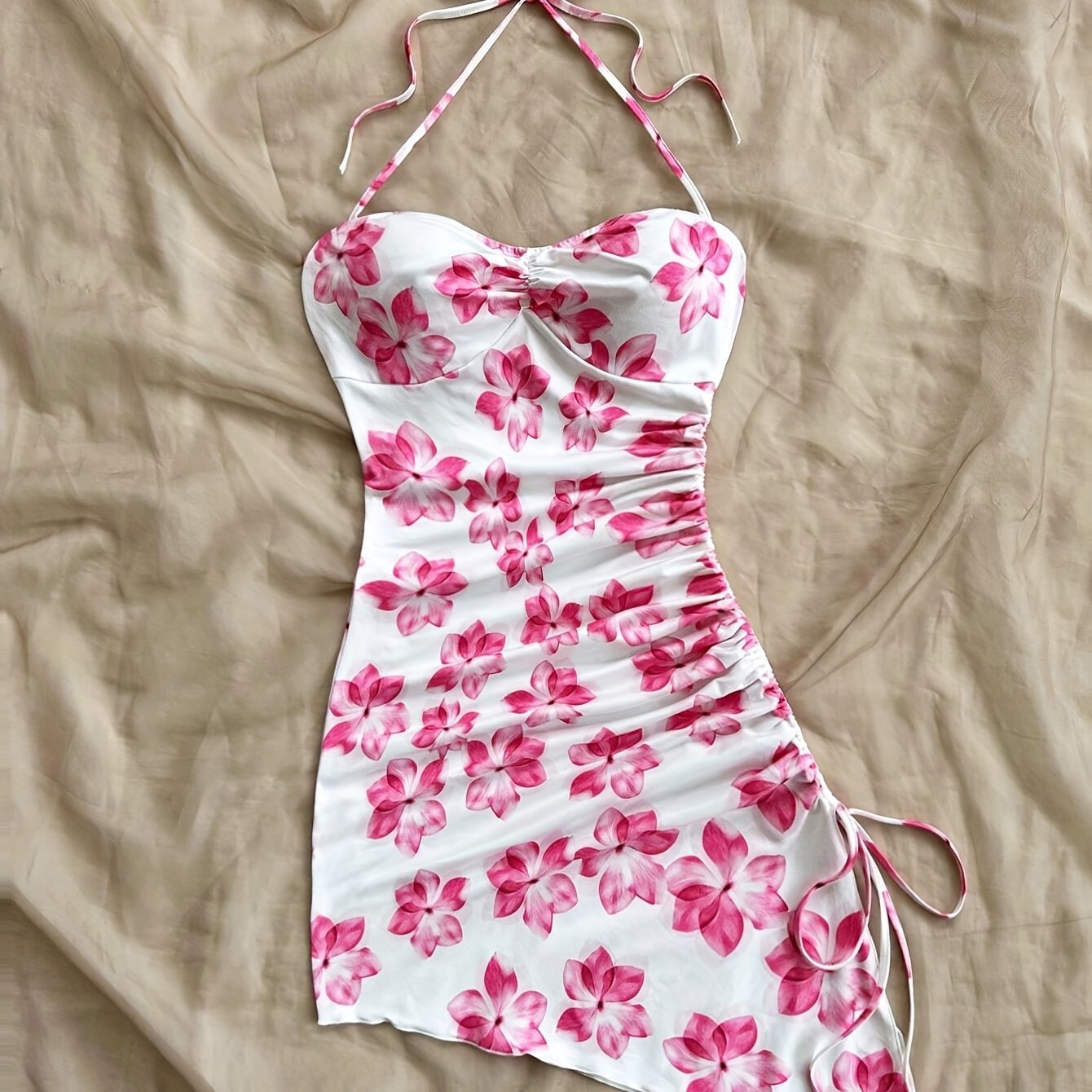 Chic Women's Floral Print Asymmetrical Hem Halter Dress - Sleeveless, Tie-Front Detail, Romantic Vacation Style, Perfect for Summer Layering