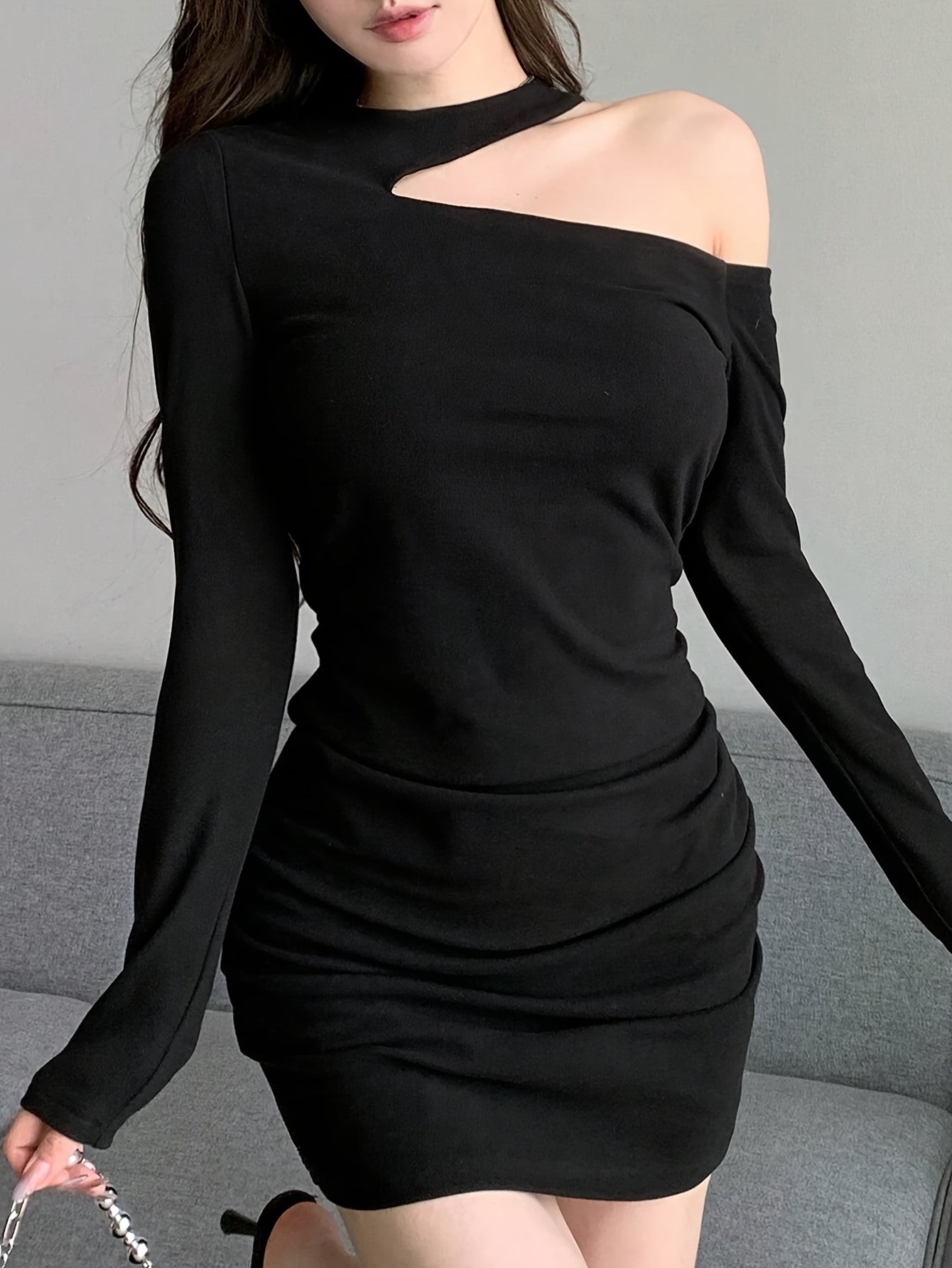 Women'S Solid Color Long Sleeve Off-Shoulder Mini Dress - Elegant Brown Bodycon with Ruched Detail, Perfect for Spring/Summer, Casual to Formal Attire, Formal Attire|Elegant Offshoulder|Ruched Detail