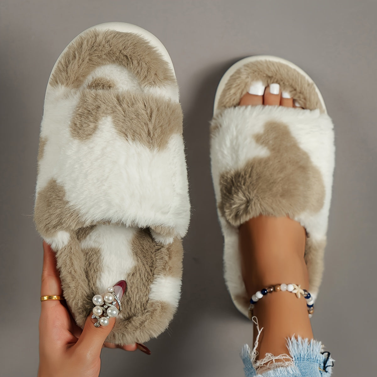 [Cozy Furry Slippers] Comfy Fluffy Furry House Slippers - Single Band Open Toe Platform Fuzzy Shoes - Cozy Warm Home Slippers