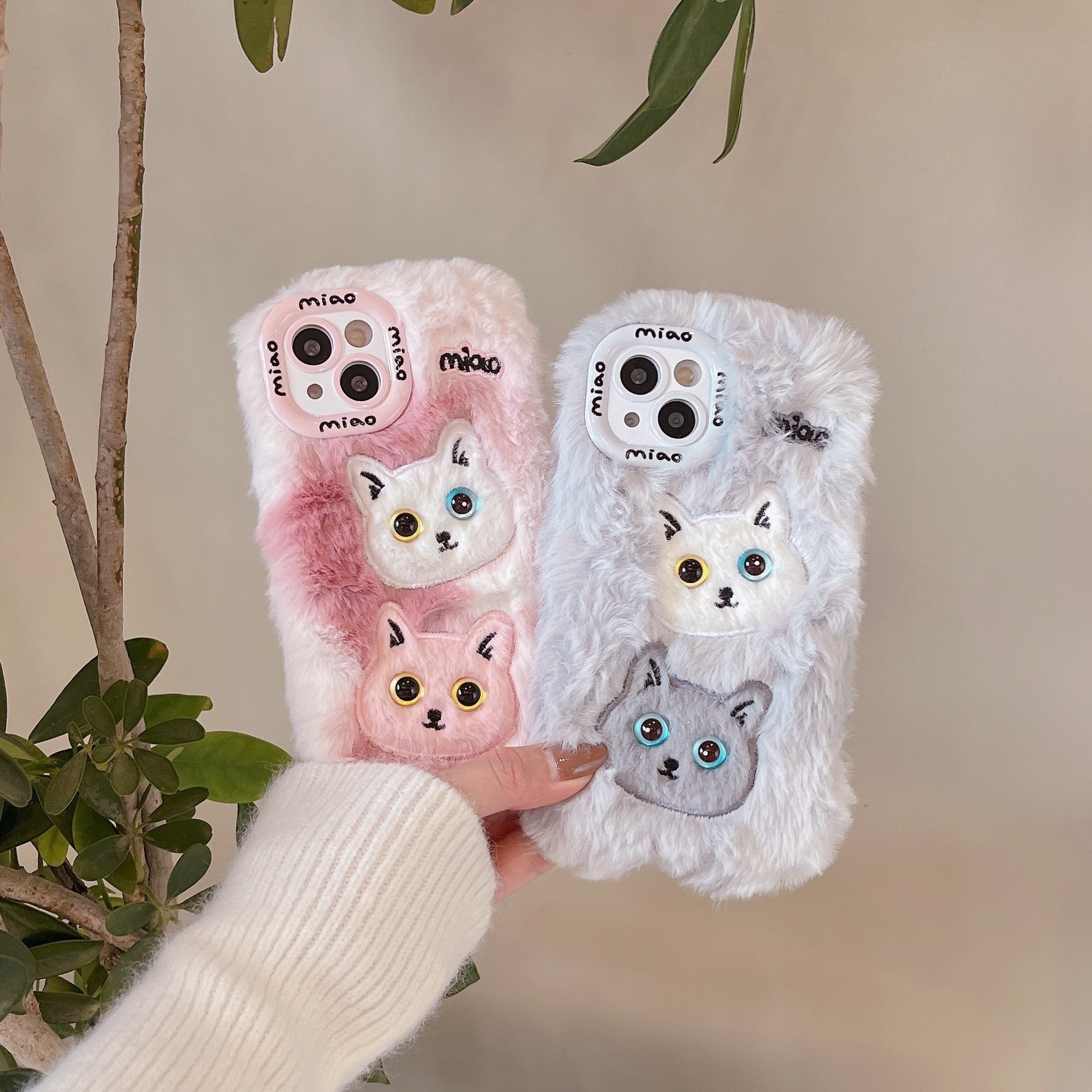 Autumn And Winter Plush Embroidered Three-Dimensional Double-Headed Cat Mobile Phone Case, Suitable for Apple 16/15 Pro Max/15 Pro/15/15Plus/14 Pro Max/14 Pro/14Plus/14/13 Pro Max/13 Pro/13 /12 Pro Max/12 Pro/12/11Pro Max/11