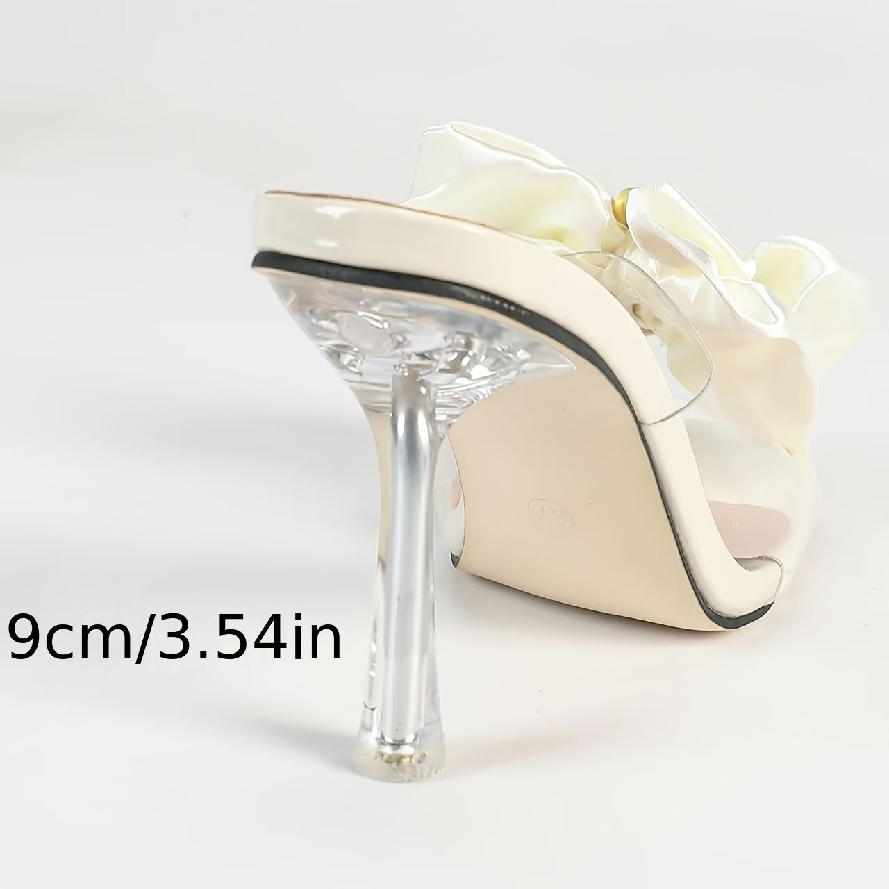 New spring 2025 open toed heel sandals with white floral metal buckle decoration, high-heeled sandals, plus size 46, slim fit, Comfort versatile and fashionable, suitable for commuting, weddings, dinners, dates, vacations and