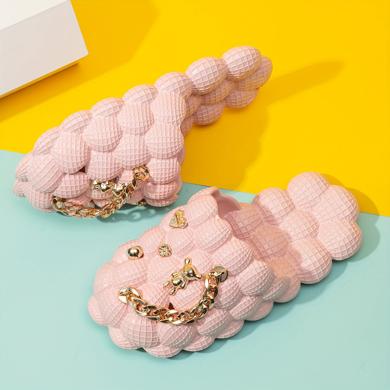 Women's Fashion Trendy Bubble Slippers With Golden Chain, Soft Comfortable Bottom Outdoor Slippers