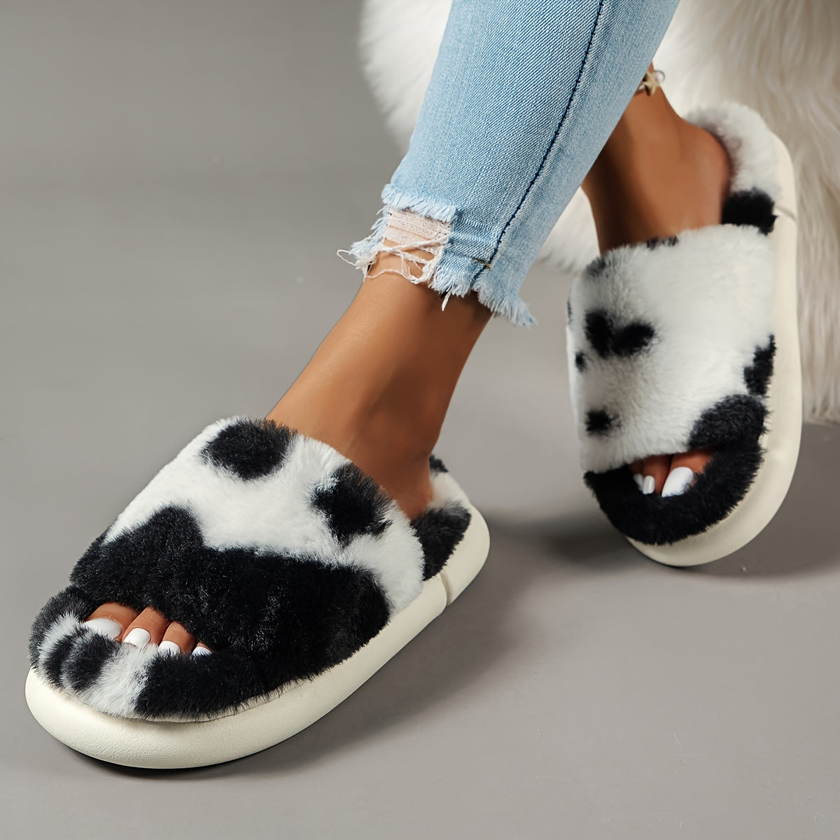 [Cozy Furry Slippers] Comfy Fluffy Furry House Slippers - Single Band Open Toe Platform Fuzzy Shoes - Cozy Warm Home Slippers