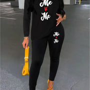 Women's Me Vs Me Print Long Sleeve Outfit - Made from Polyester Blend Knit Fabric, Round Neck Autumn/Winter Set, Includes Pants And Top, Perfect for Business And Casual Attire, an Ideal Gift Choice.