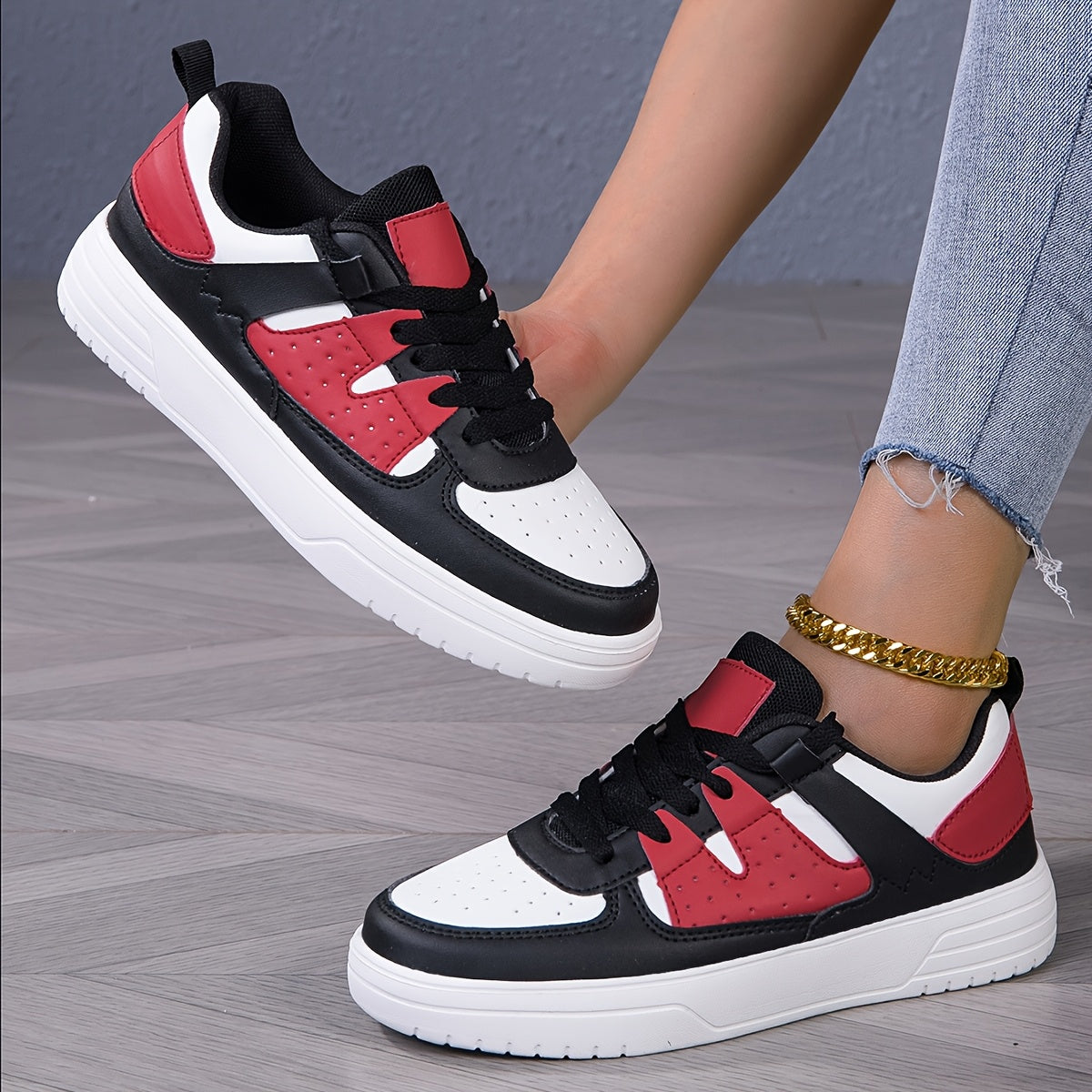 1 Pair Women'S Casual Fashion Sneakers - Geometric Pattern, Low-Top, Lace-Up, Round Toe, Faux Upper, Fabric Lining, EVA Sole, Comfortable Walking Shoes for All Seasons