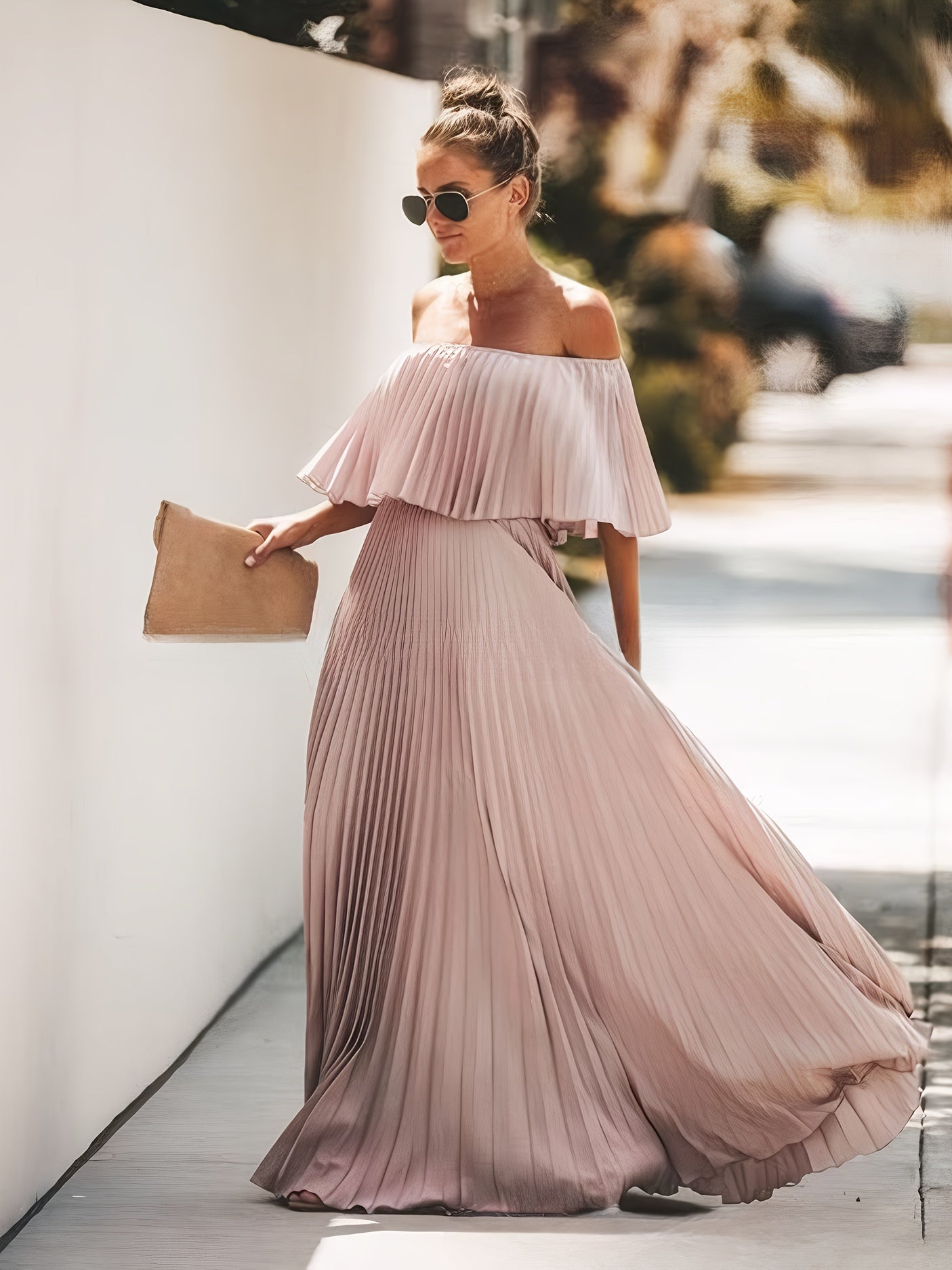 Elegant Off-Shoulder Pleated Maxi Dress for Women - Solid Color, Flowy A-Line Silhouette, Lightweight Polyester, Perfect for Summer Beach Vacation
