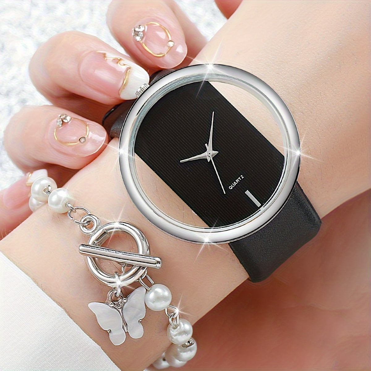 2pcs/set Women'S Fashion Hollow Dial Quartz Wrist Watch and Bracelet Set, Round Alloy Case, Faux Leather Band, Electronic Movement, Non-rechargeable Battery - Stylish Accessory Combo (Watch Box Not Included)