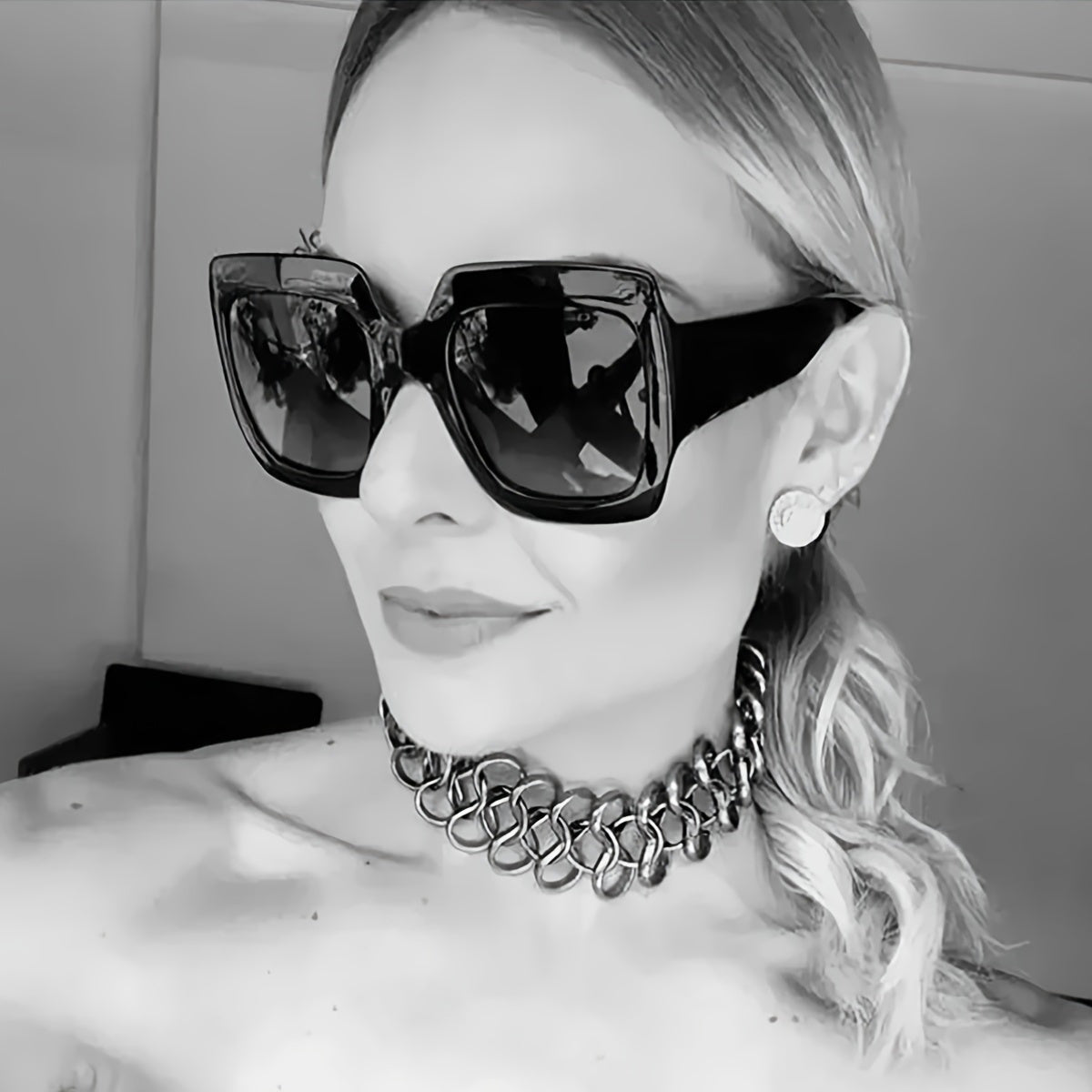 Fashion Square Oversized Glasses for Women, Polycarbonate Frame, Anti-Reflective Resin Lens, Decorative Eyewear