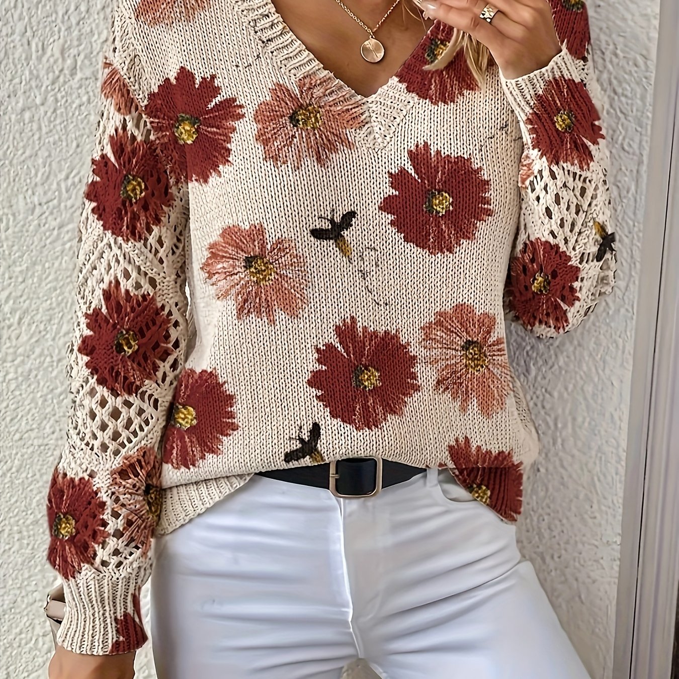 Graceful autumn and winter, spring and summer, four-season style, bohemian fashion, trendy versatile V-neck long-sleeve Women's top with floral digital print, all-over printed knitwear for office, streetwear, home, and travel