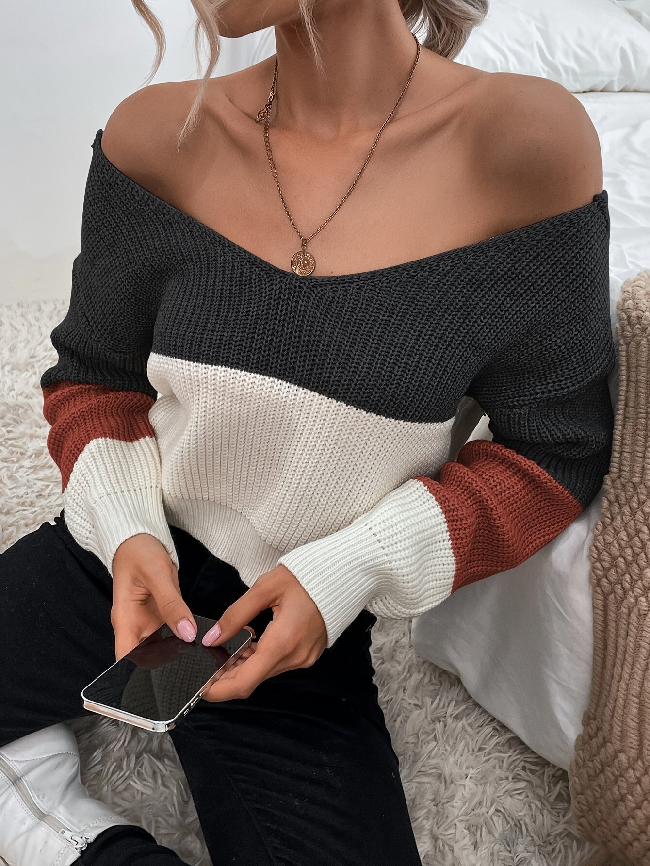 Off Shoulder Back Twist Sweater, Stylish Color Block Loose Long Sleeve Pullover Sweater For Winter & Fall, Women's Clothing