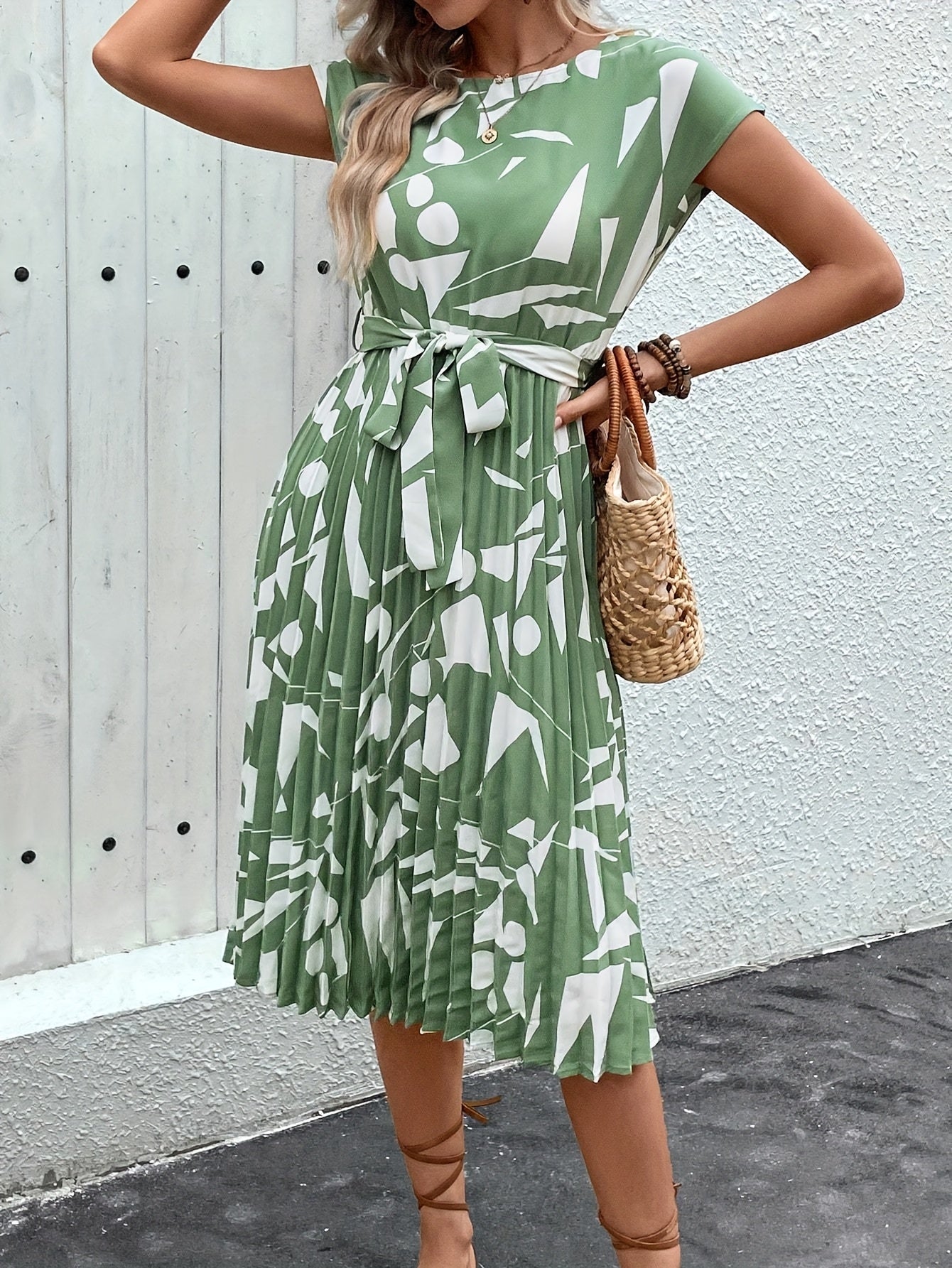Print Midi Dress for Women - Crew Neck, Batwing Sleeves with Tie Waist, Perfect for Summer Holidays