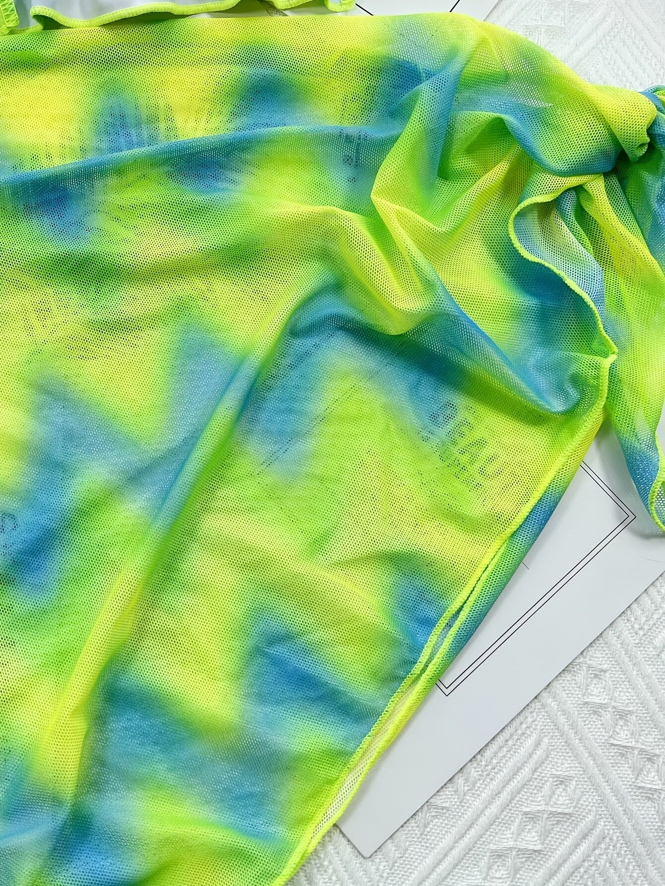 FUBA.VI 3pcs Tie-Dye Bikini Set, V-Neck Halter Top with Triangle Bra and Thong, High Stretch Knit Fabric, Polyester 96%, Elastane 4%, Sleeveless Swimwear with Bow Detail, Summer Beach Wrap Dress