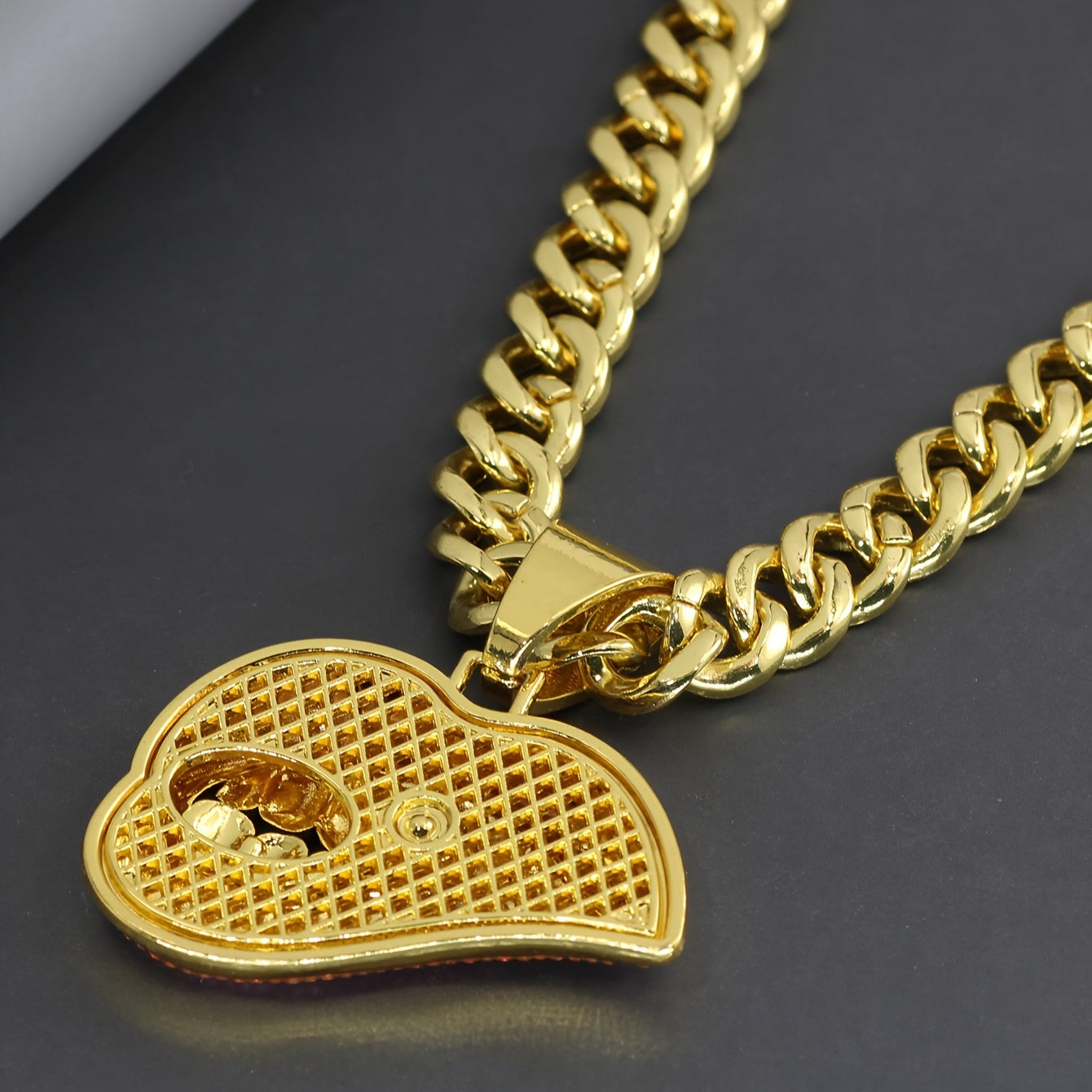 Shiny Lips Pendant Necklace - Unisex Hip-Hop Ice Cuban Link Miami Necklace, 1 Piece