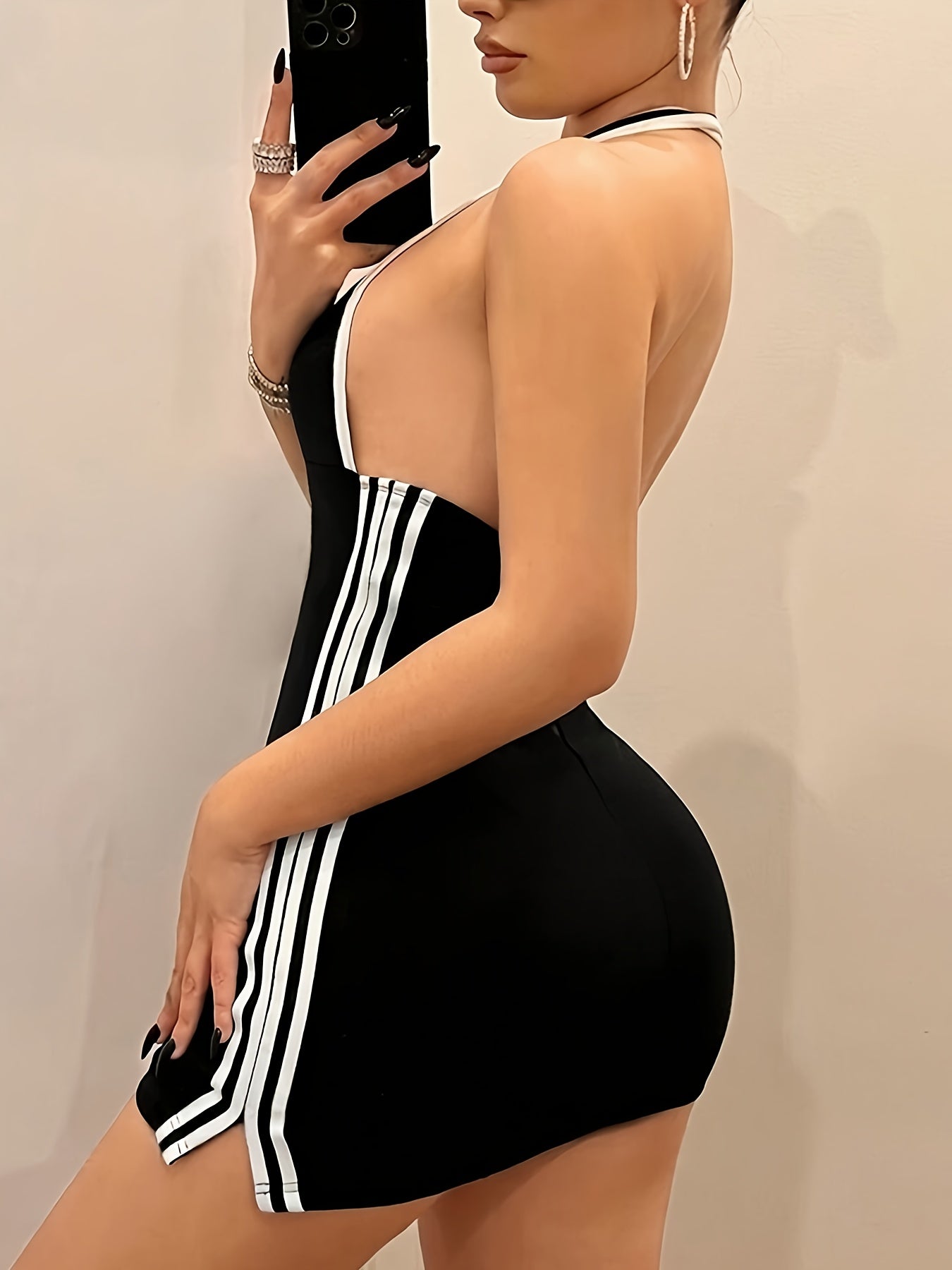 [Minimalist Chic] Sleek Black & White Halter Romper for Women - Sexy Deep V-Neck, Slim Fit, Stretchy Polyester Blend, Perfect for Summer Casual Outings, Summer Casual Wear | Halter Neck Design | No Lining, Clothes for Young L