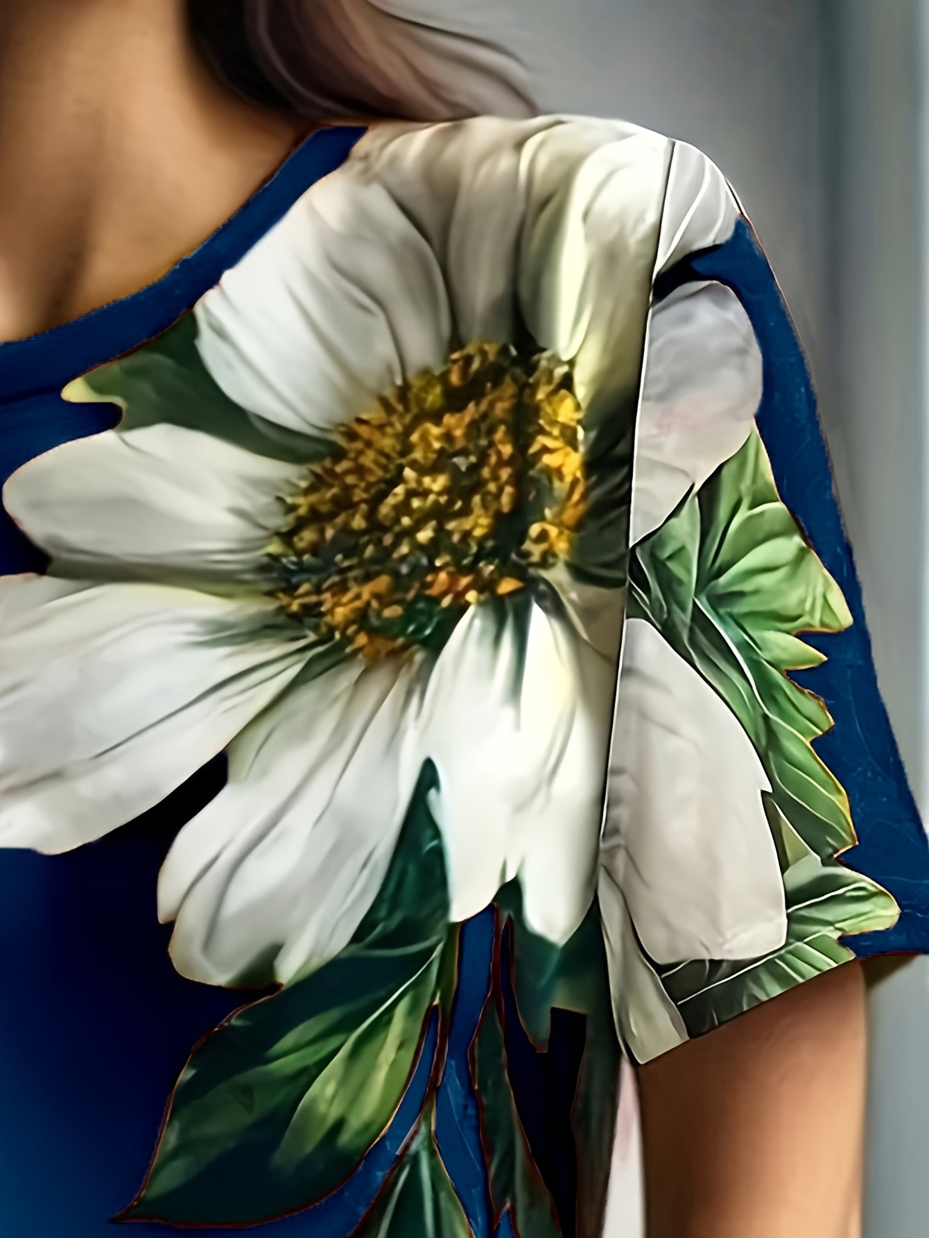 Women's Elegant Floral Print Short Sleeve T-Shirt - Bright Red with White Daisies and Green Leaves, Breathable Spring/Summer Casual Top | Floral Casual Tee | Comfort Fit, Women's T-Shirt