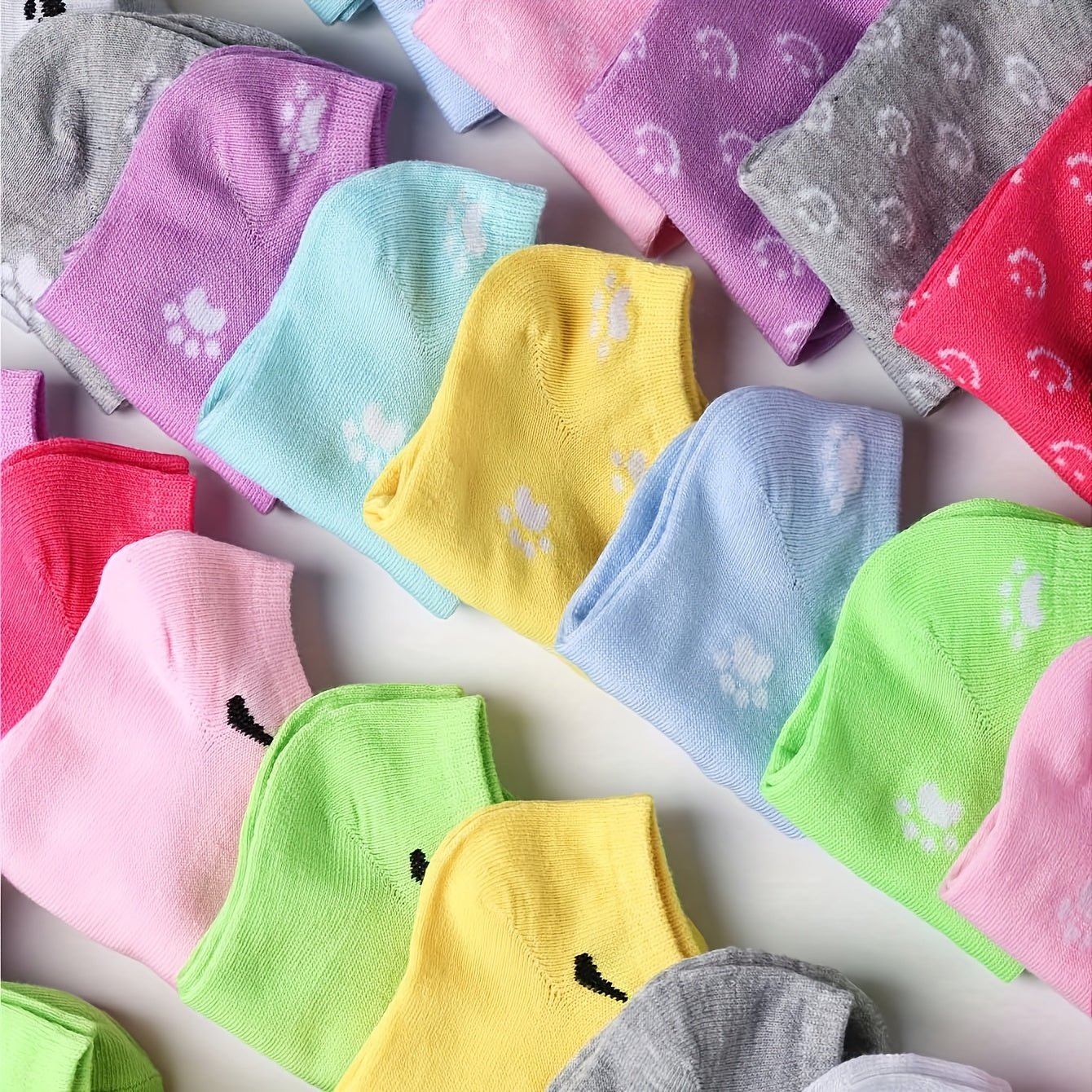 20 Pairs Women's No-Show Socks - Geometric Pattern, Smooth Polyester Fabric with 120g/m² Weight - Casual & Gift-Perfect | Soft & Breathable | Ribbed Low Cut Design