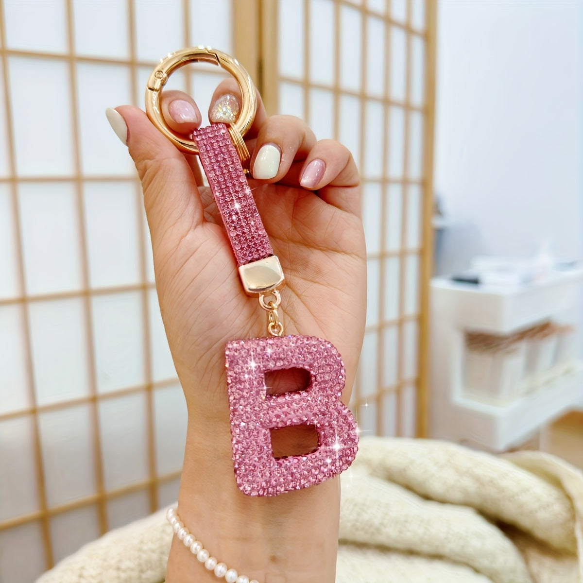 Alloy Rhinestone Alphabet Keychain, 1pc Pink Letter A-Z Charm Pendant, Shiny Key Ring Accessory for Decoration, Ring Buckle, Birthday Festival Gift for Women - Personalized Initial Keyring