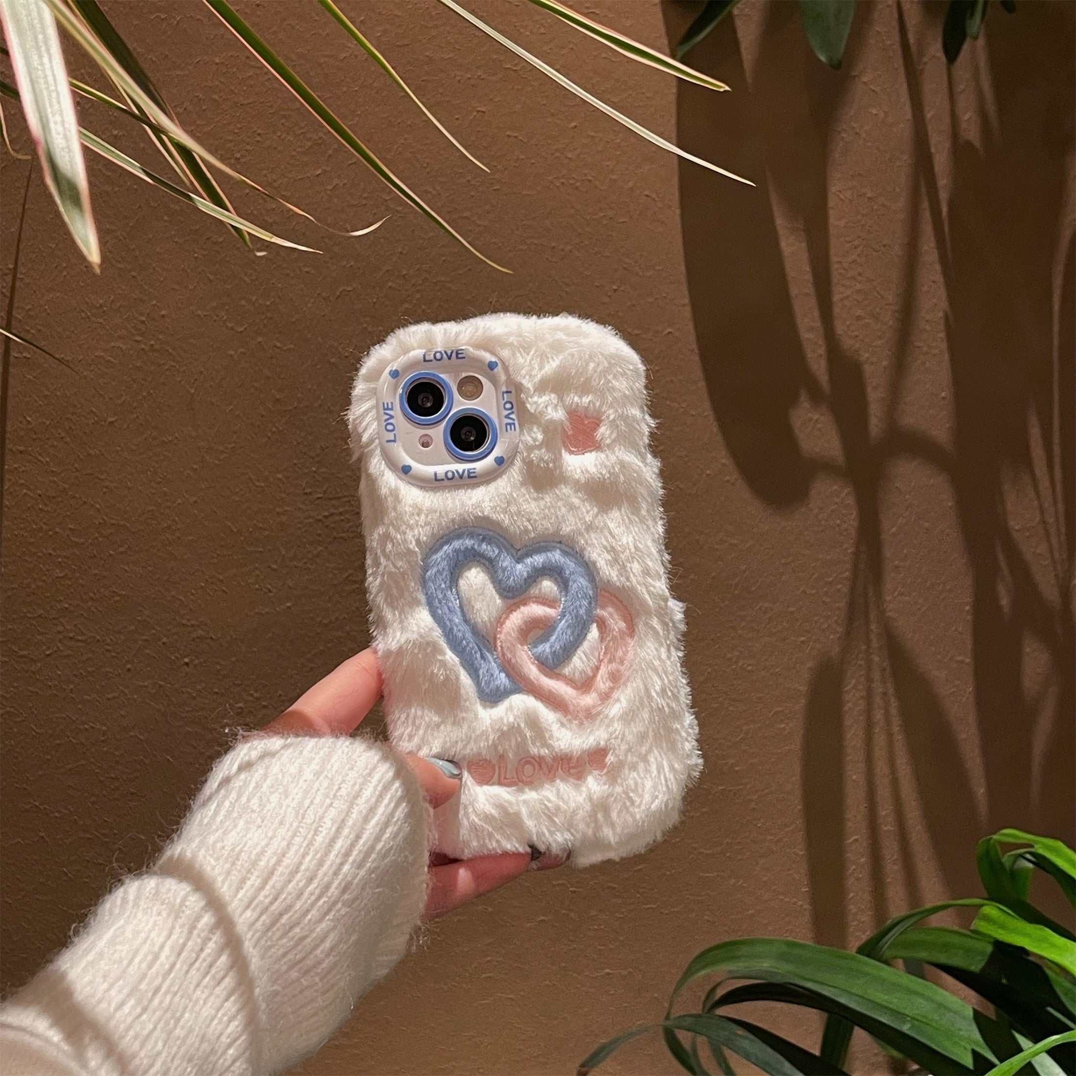 Smudged Double Buckle Love Gradient Color Mobile Phone Case, Suitable for Apple 16/15 Pro Max/15 Pro/15/15Plus/14 Pro Max/14 Pro/14Plus/14/13 Pro Max/13 Pro/13 /12 Pro Max/12 Pro/12/11Pro Max/11 Couple Plush Embroidery Mobile