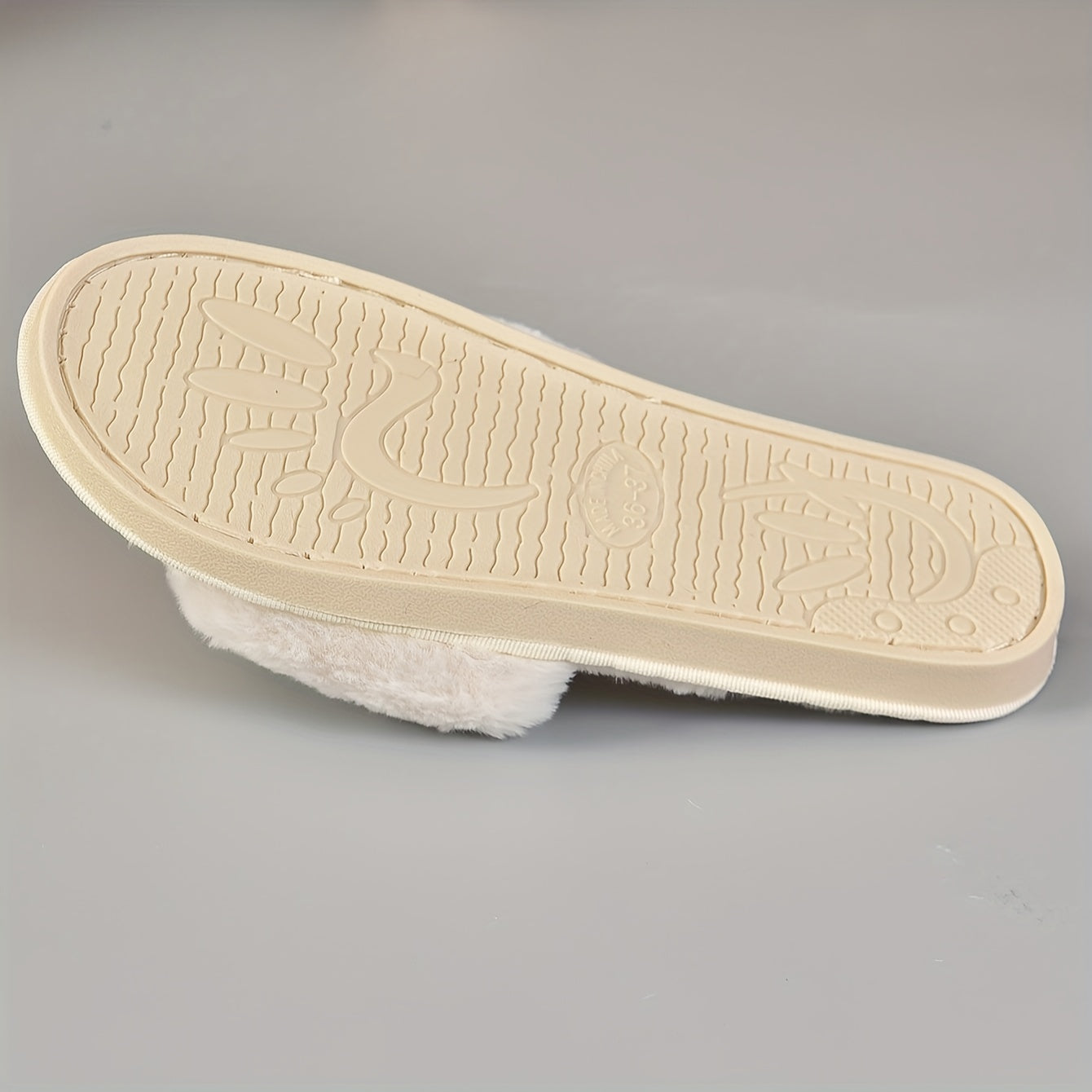 Glitzy Rhinestone Crown Fuzzy Slippers - Ultra-Soft Open Toe Plush Shoes - Luxurious Cloud Sole, Year-Round Warmth for Cozy Home Leisure