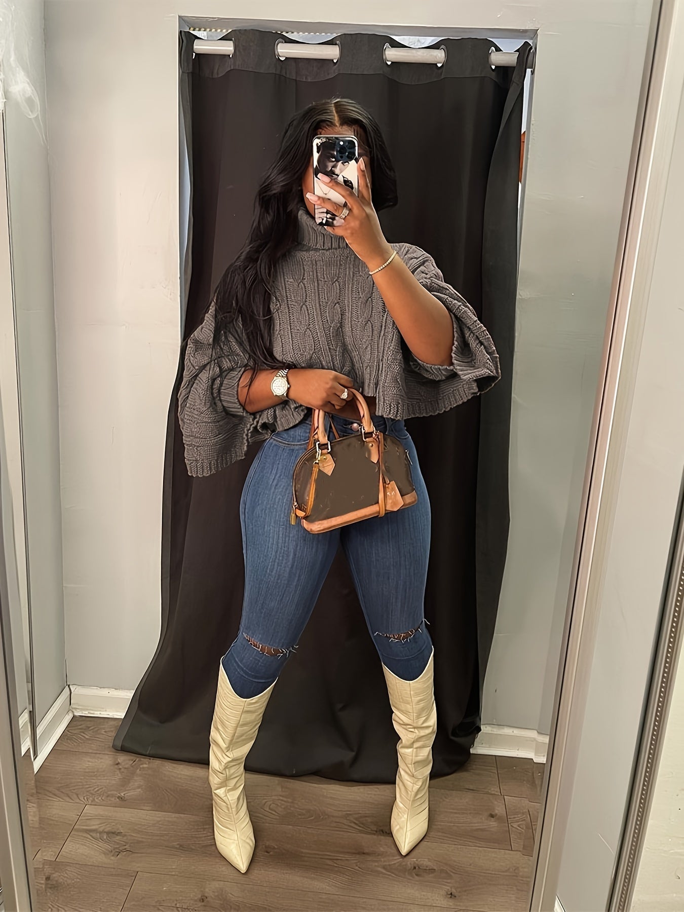 Cozy Turtleneck Cropped Sweater - Soft Knit, Loose Fit, Solid Colors - A Stylish Womens Layering Essential for Autumn/Winter