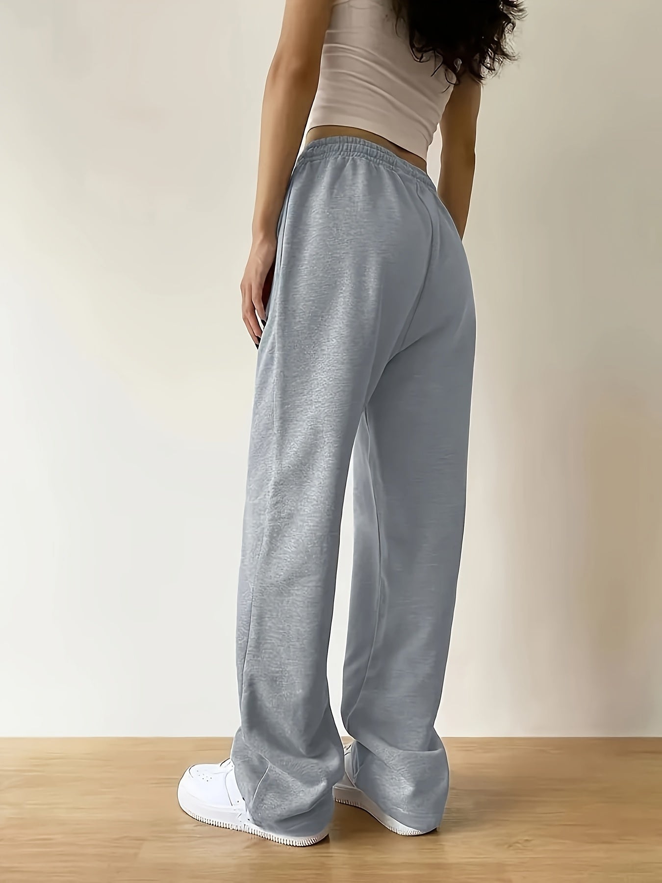Women's Geometric Print Straight-Leg Jogger Pants with Elastic Waist & Pockets - All-Season Casual Lounge Pants, Machine Washable Black Trousers for Women, Casual Attire, Comfortable Fit