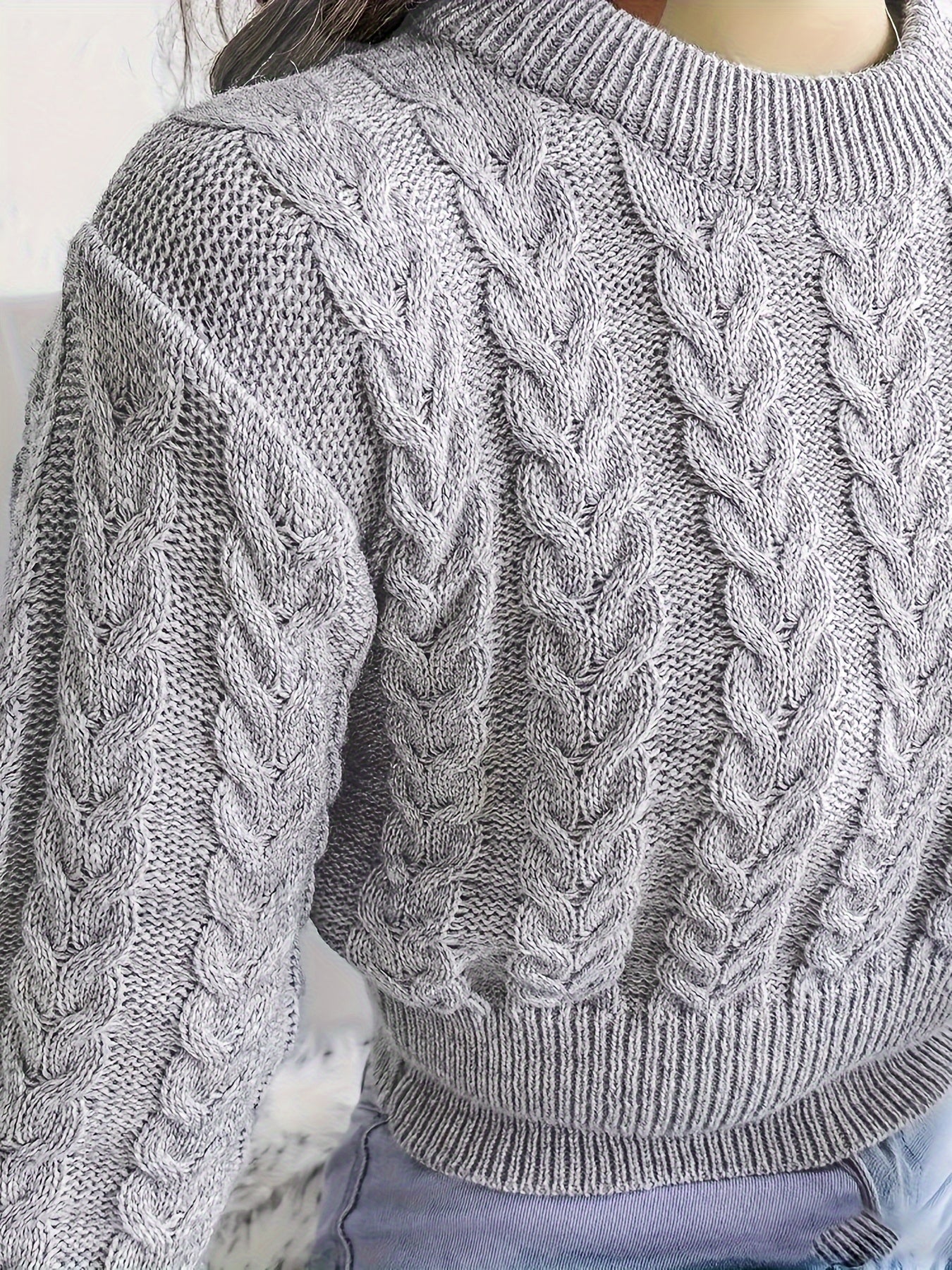 Elegant Women's Cable Knit Sweater - Solid Color, Round Neck, Long Sleeve Pullover for Fall/Winter