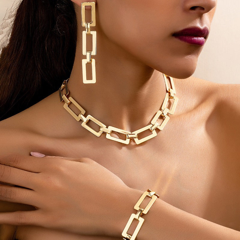 3pcs Personalized, Fashionable, Elegant, Retro Style Golden Necklace, Geometric Earrings, Bracelet Jewelry, Square Style Leopard Print Golden Necklace, Bracelet Earrings Set Suitable for Parties and Banquets