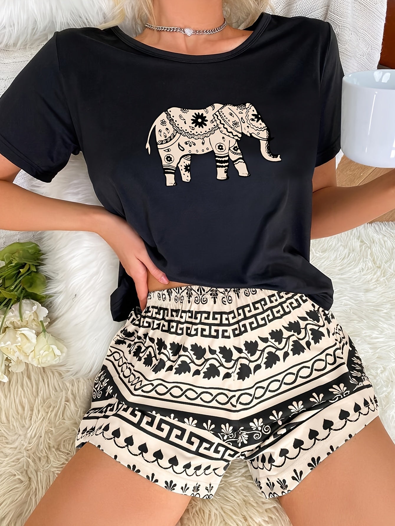 Simple Casual Elephant Pattern Women's Pajama Set