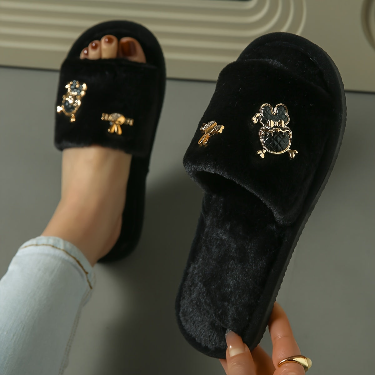 Men'S And Women'S Home Leisure Slippers, Soft-Soled, Comfortable, Non-Slip, New Style for Indoor And Outdoor Wear, Cute Snake Fur Slippers.