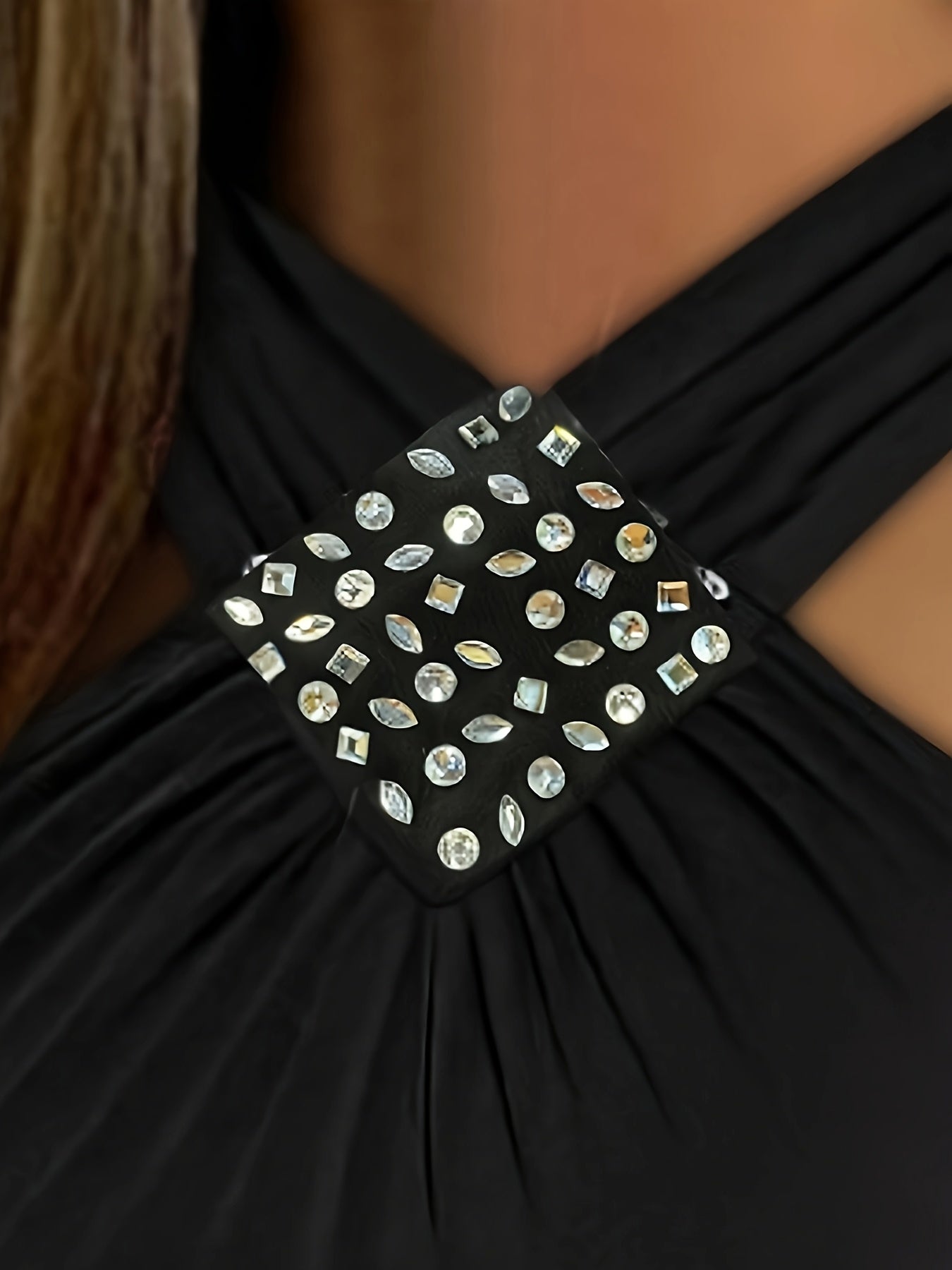 Women'S Off-Shoulder Rhinestone Embellished Pleated Top, 100% Polyester Knit Fabric, Slim Fit Sleeveless Casual Blouse for Spring/Summer