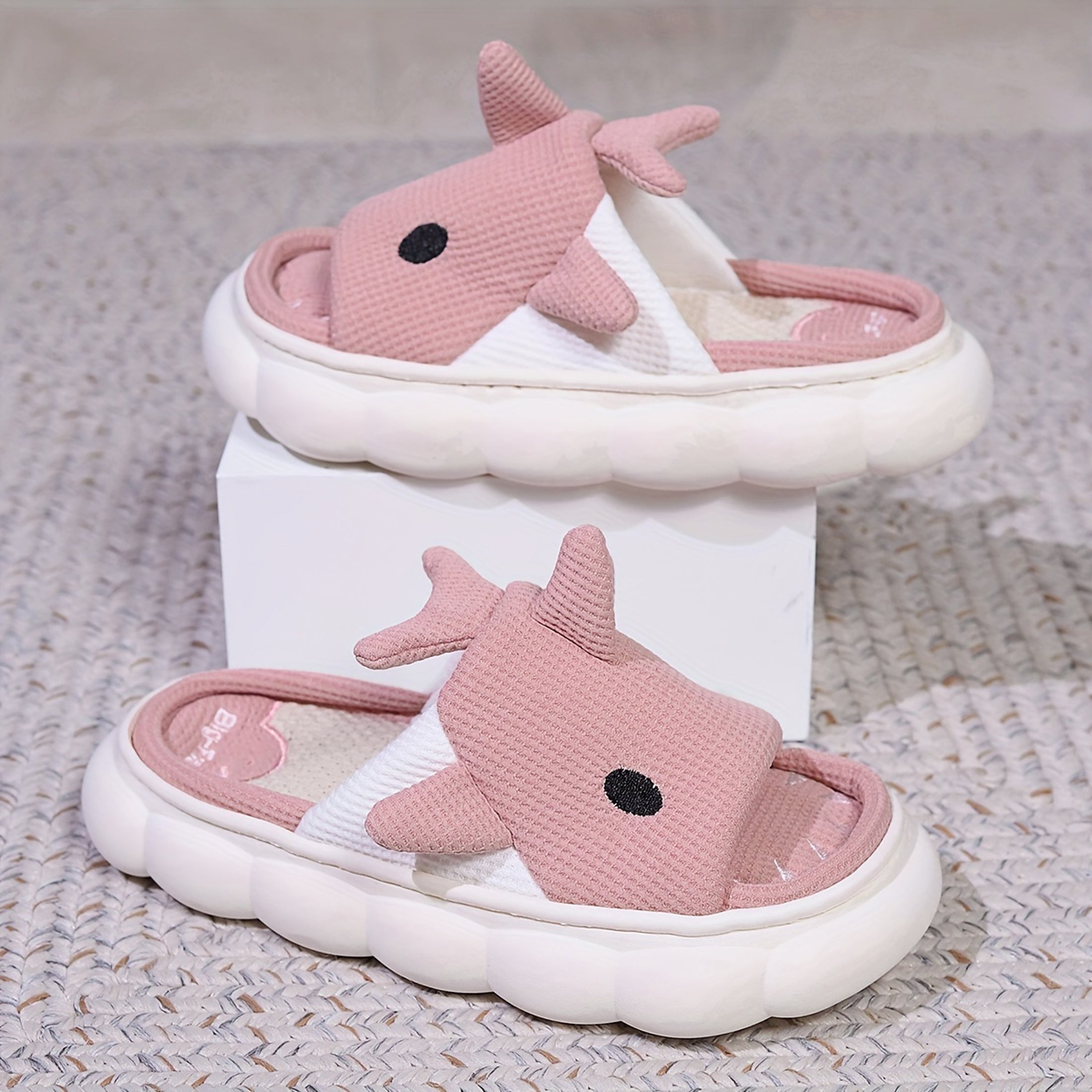 Women's Cartoon Shark Graphic Design Home Slippers With Linen Uppers, Lightweight Slip On Indoor Shoes, Spring Summer And Autumn