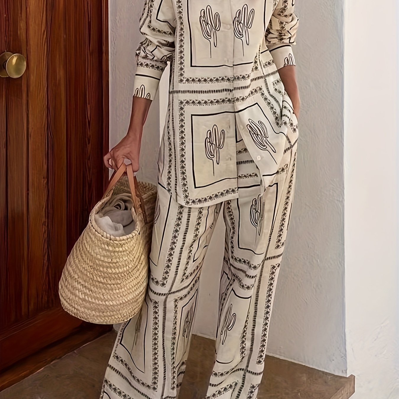 Women'S Stylish Black and White Geometric Print Two-Piece Set - Long Sleeve Blouse with Cactus Design & Matching Pants, Perfect for Spring/Fall, Casual Attire|Geometric Print Top|Polyester Fabri