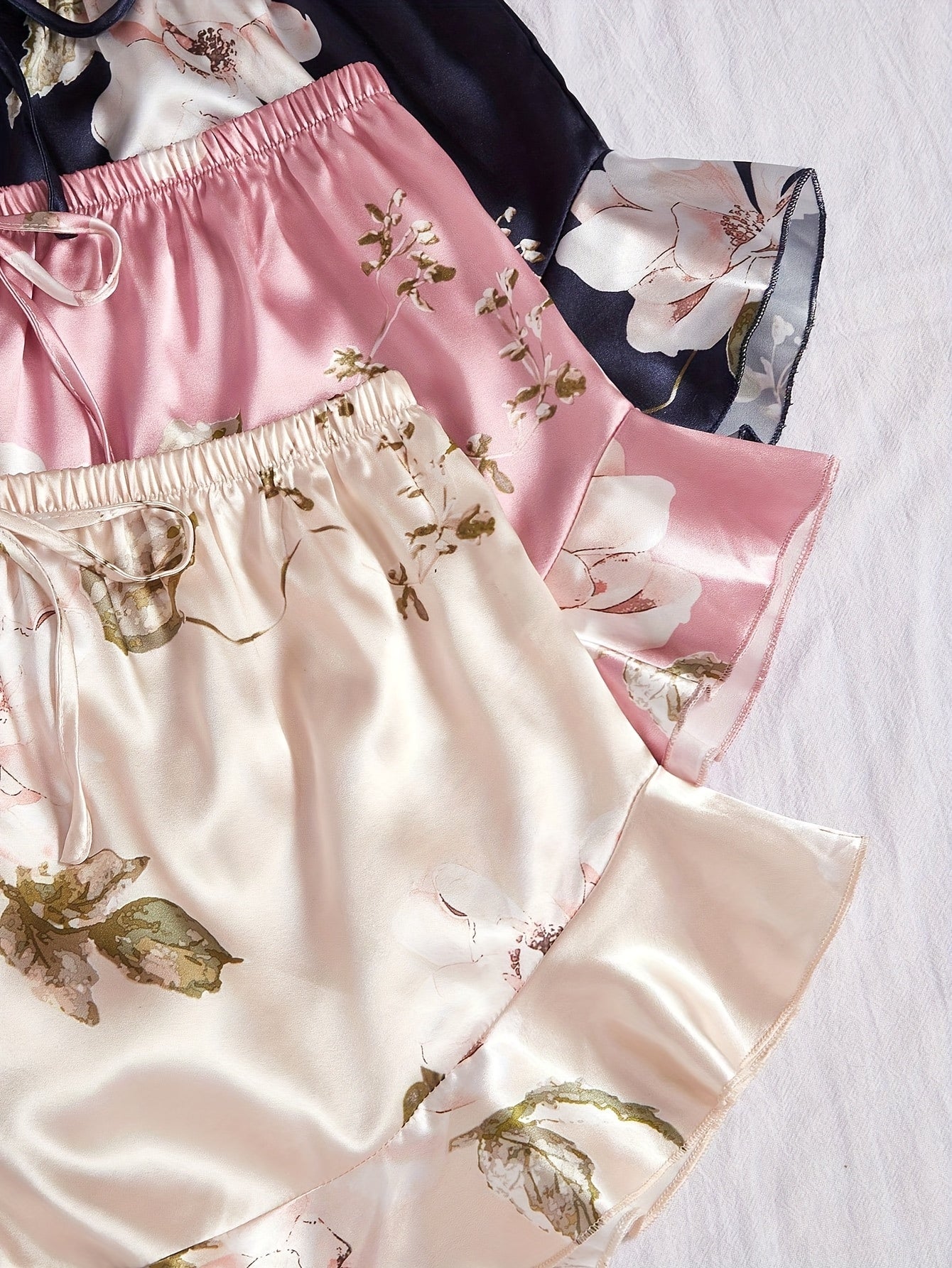 6pcs Camisole Shorts Pajamas in Various Color Combinations, Sweet Women'S Pajama Set, Faux Silky Women'S Loungewear And Casual Wear.