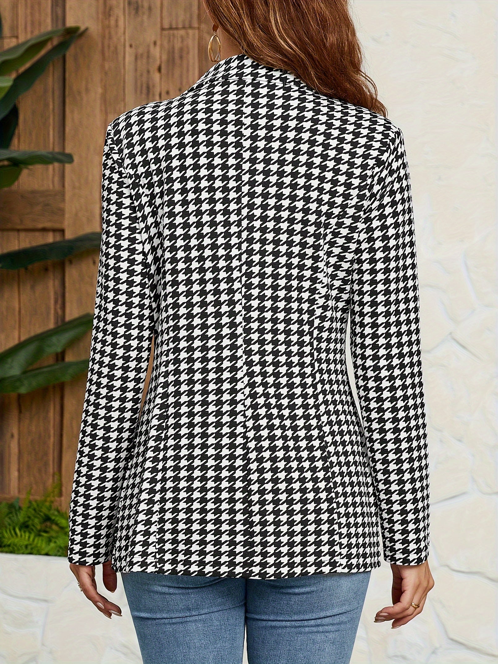 Chic Houndstooth Blazer for Women - Fashionable Button Front, Stylish Lapel Collar, Versatile Long Sleeves - Perfect Casual Everyday Wear with Premium Quality Print Design