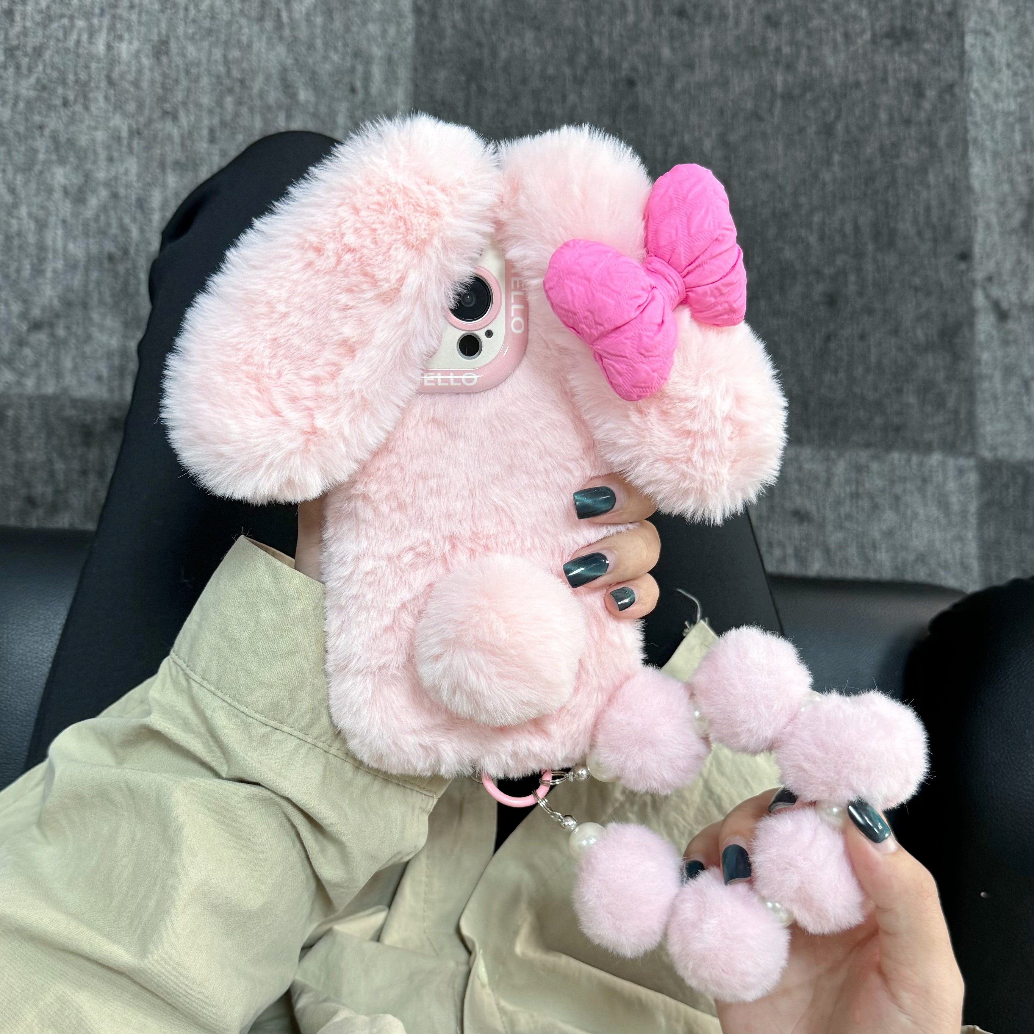 Autumn and Winter Warm Cartoon Cute Bunny Plush Mobile Phone Case with Bracelet Suitable for iPhone 16 Pro Max