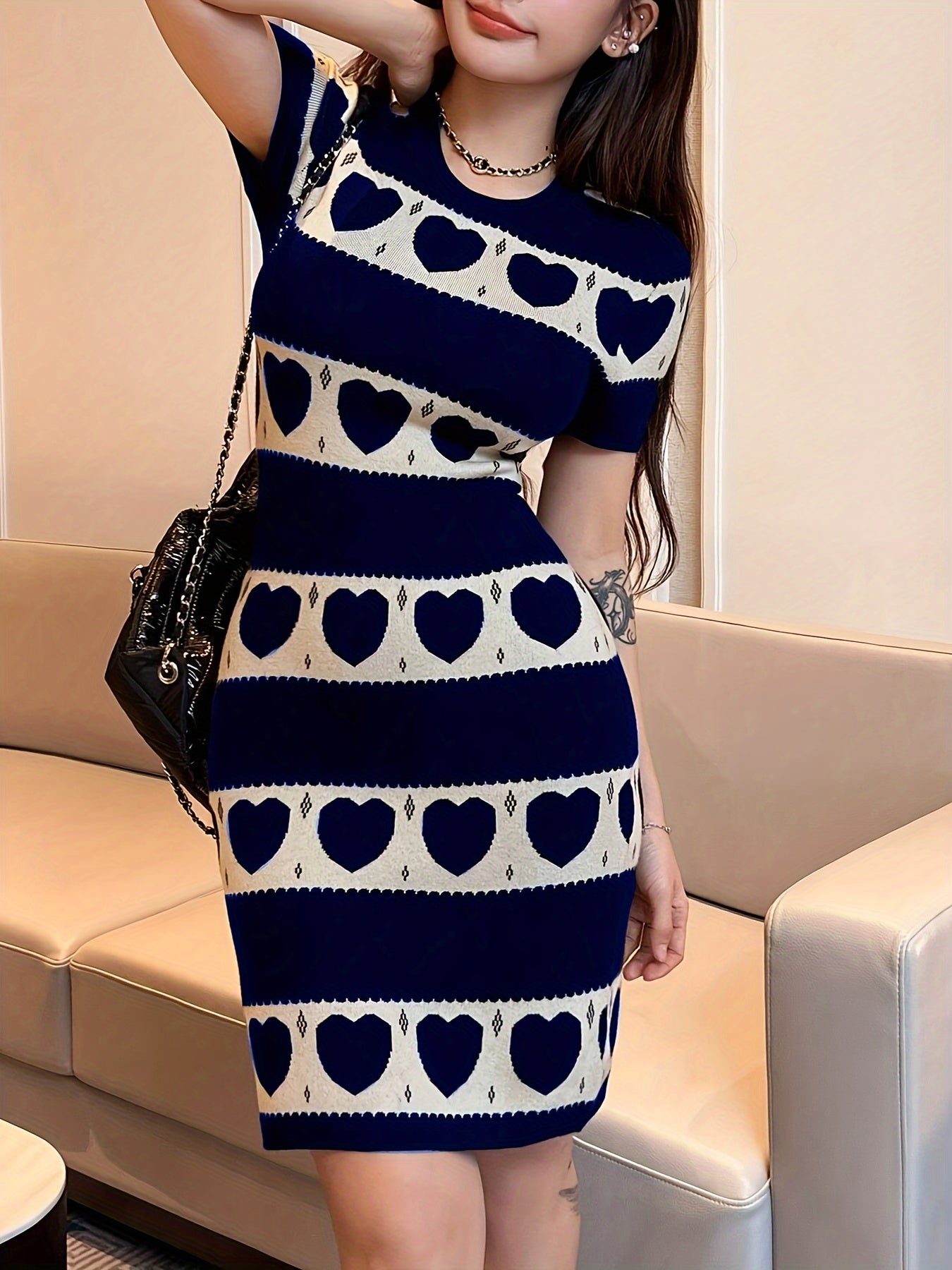 Heart Pattern Knitted Short Sleeve Dress – Casual Crew Neck Color Block Sweater Dress for Spring & Summer