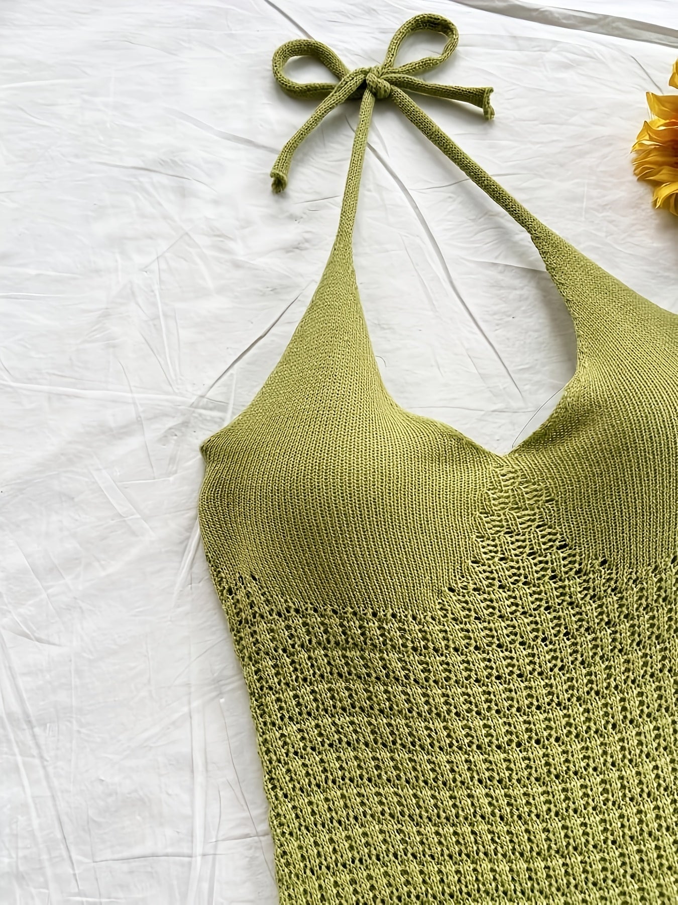 Green Halter Neck Knit Dress - Casual Sleeveless Ruffled Hem Dress for Women, Lightweight Polyester Fabric, Perfect for Summer and Beach Outfits, Beach Dress