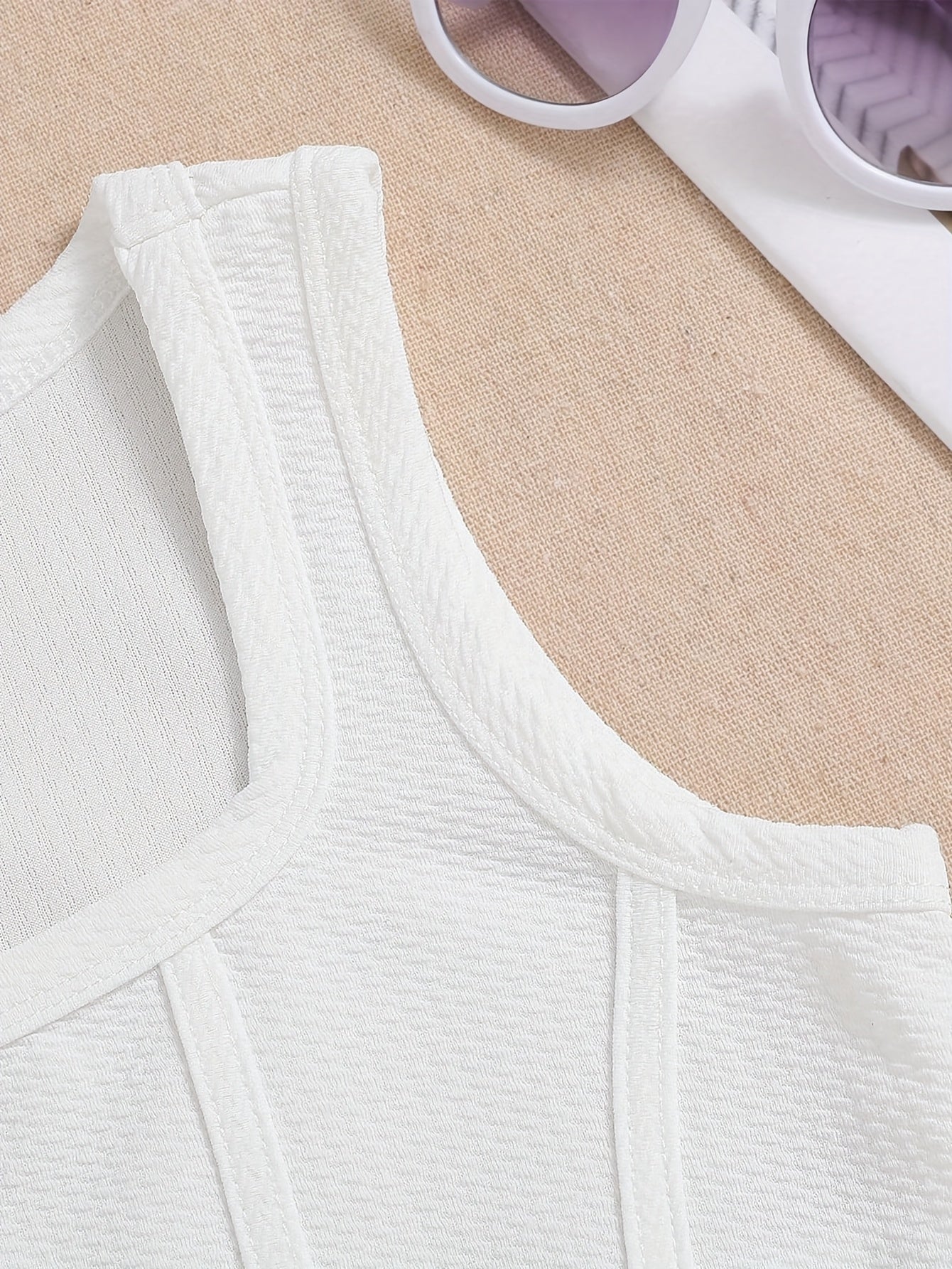 Athletic Fitted Tank Top for Older Kids, Breathable And Comfortable Casual Sportswear.